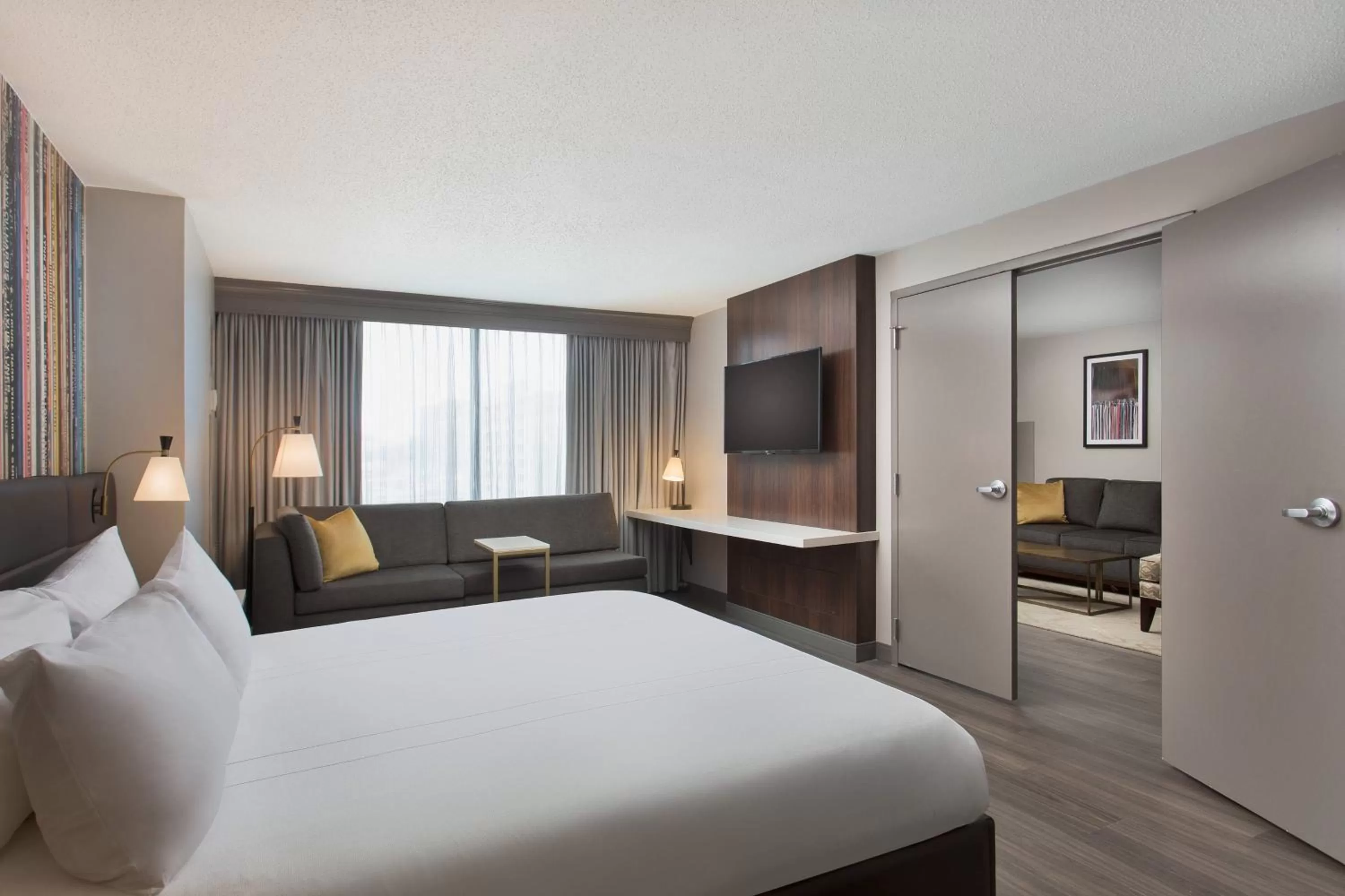 Bedroom, Bed in Nashville Marriott at Vanderbilt University