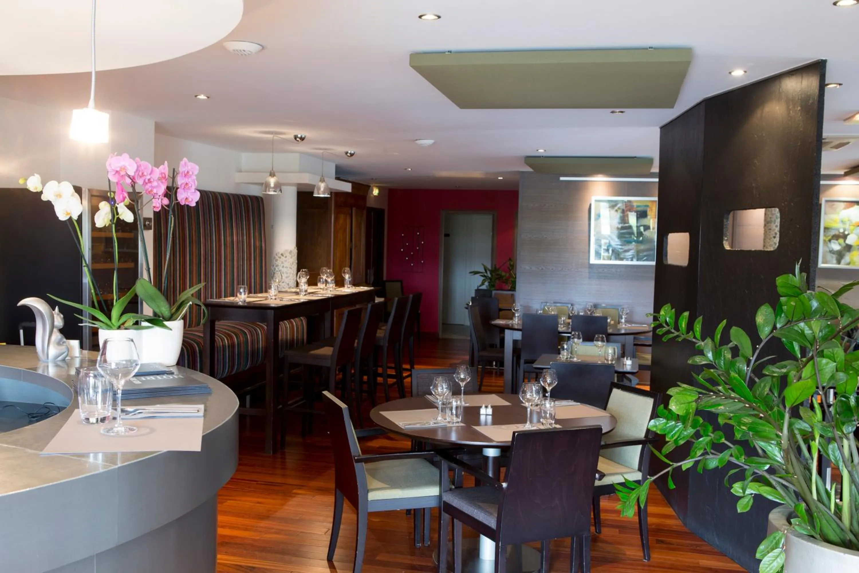 Restaurant/places to eat in Hotel Mercure Rennes Cesson
