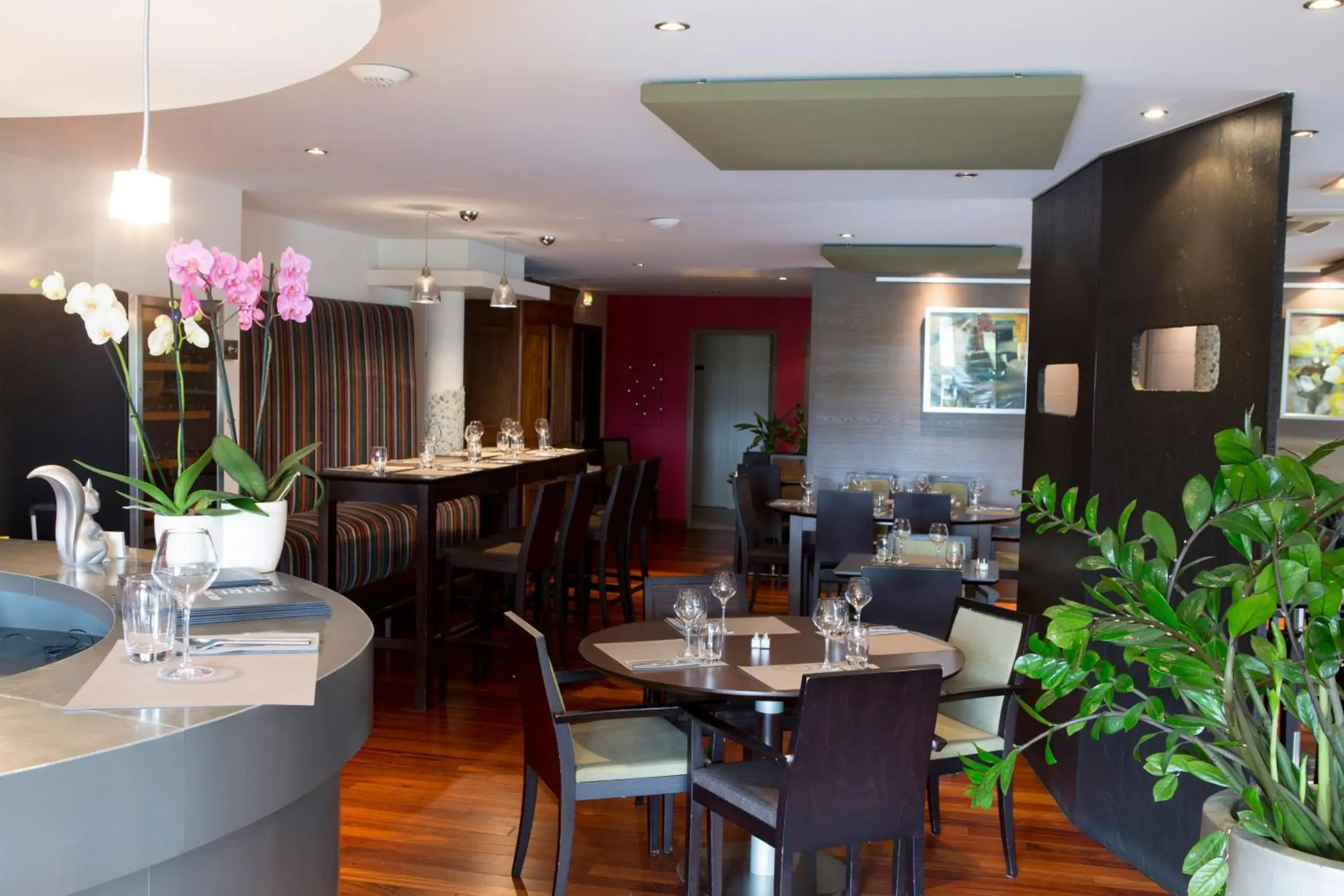 Restaurant/Places to Eat in Hotel Mercure Rennes Cesson