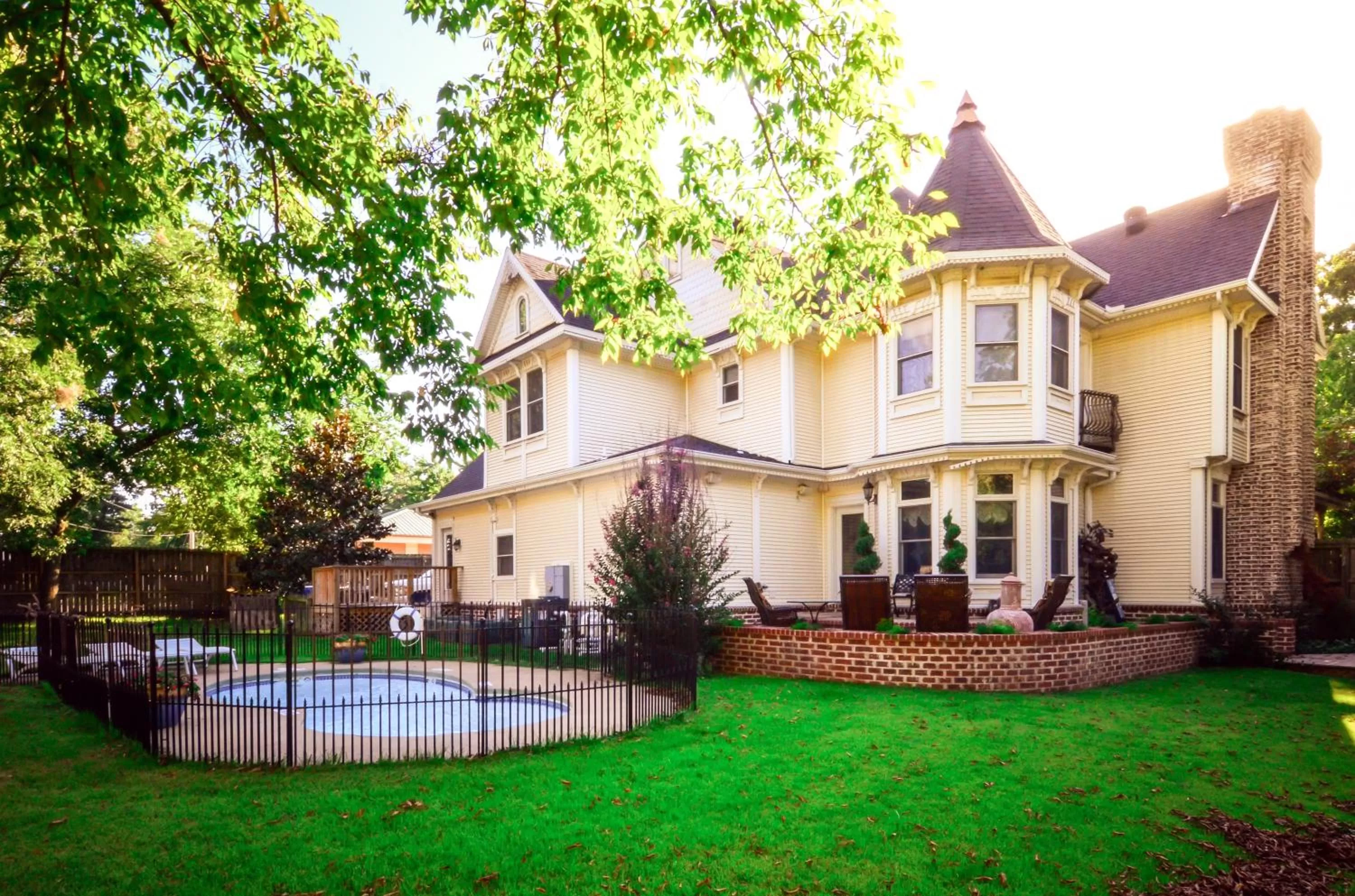 Property building in The Victoria Bed & Breakfast