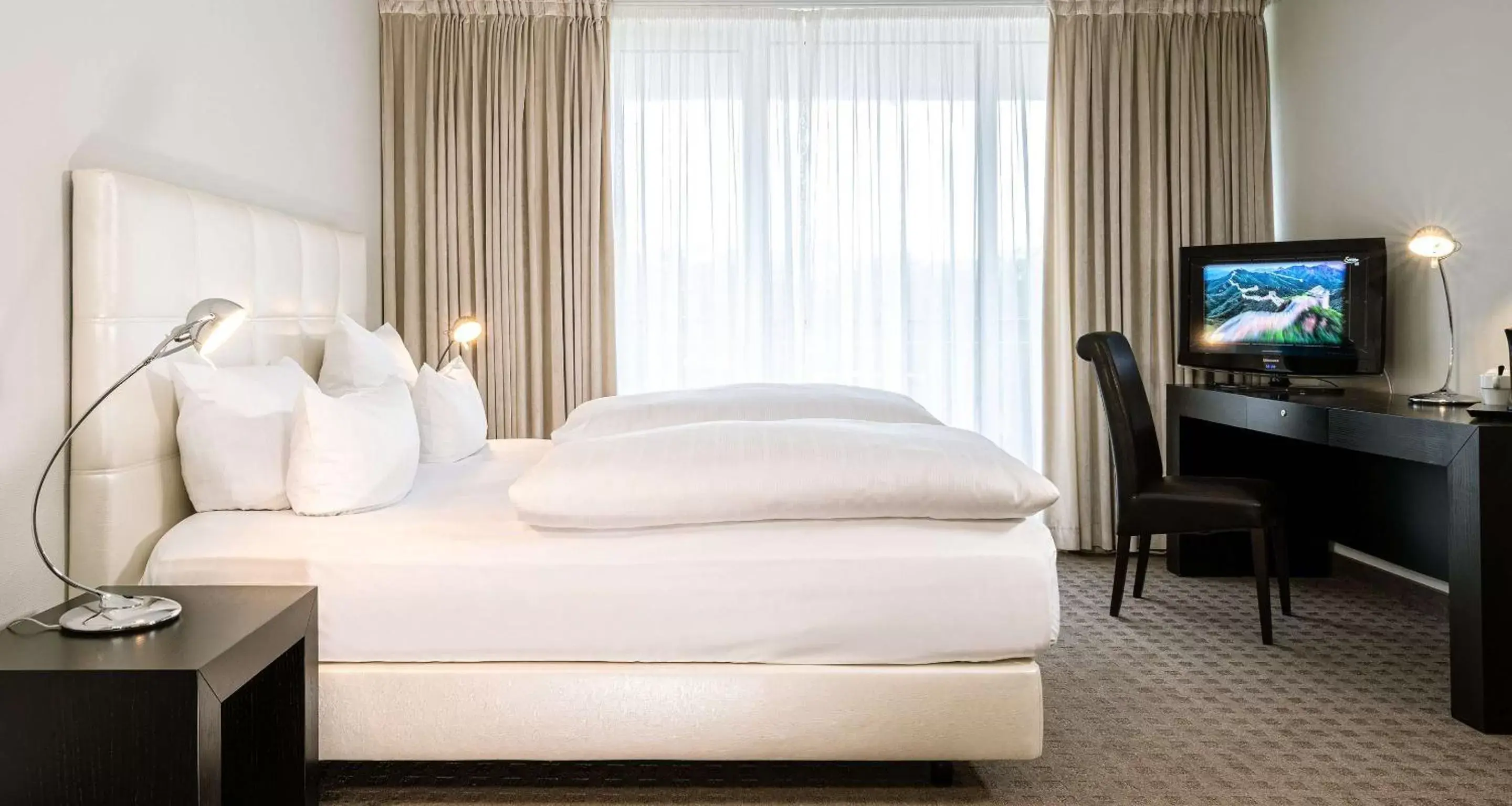 Bedroom, Bed in Best Western Victor's Residenz-Hotel Rodenhof