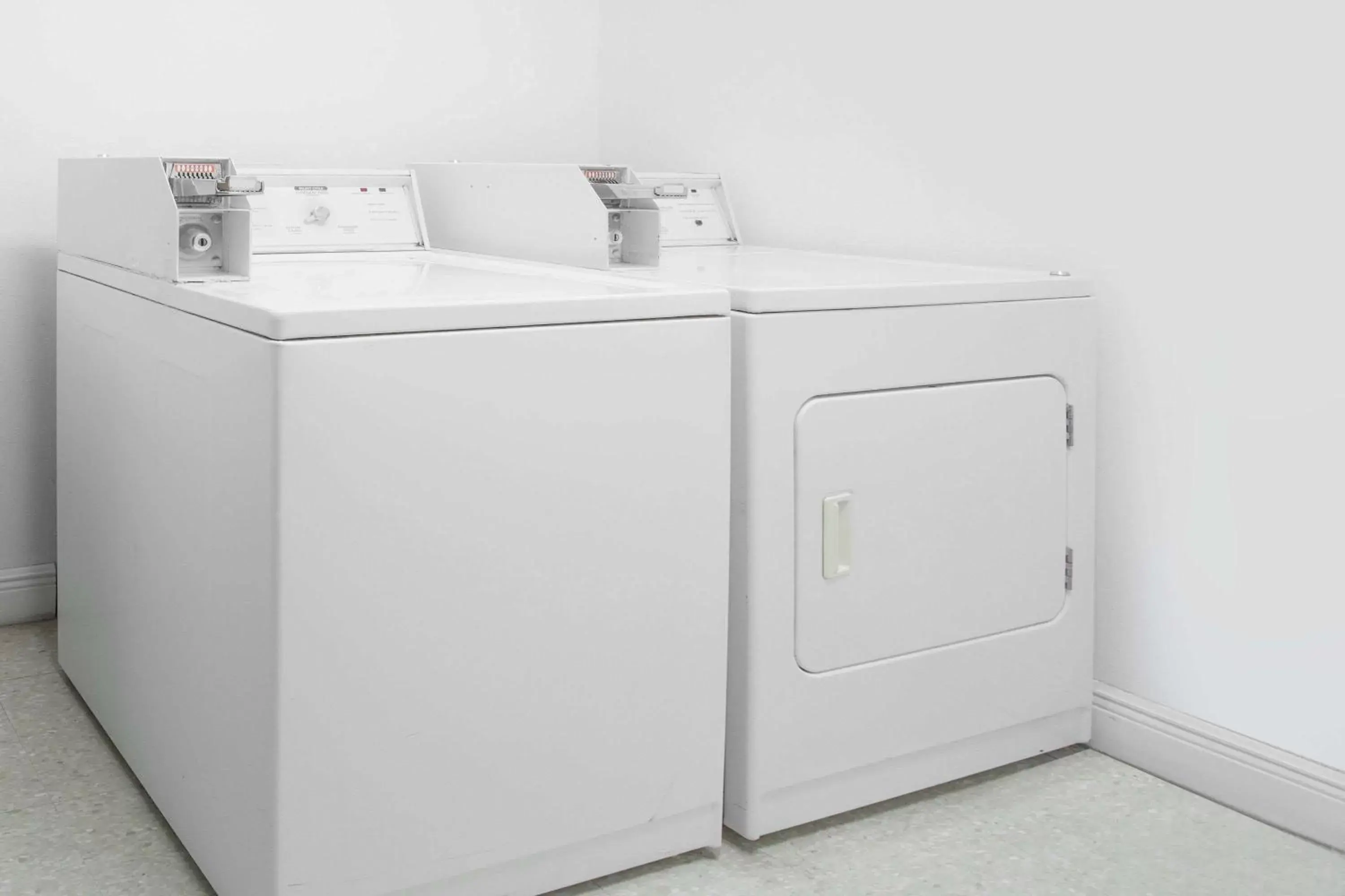 On site, Bed in Days Inn by Wyndham Lake Village On site, Bed in Days Inn by Wyndham Lake Village