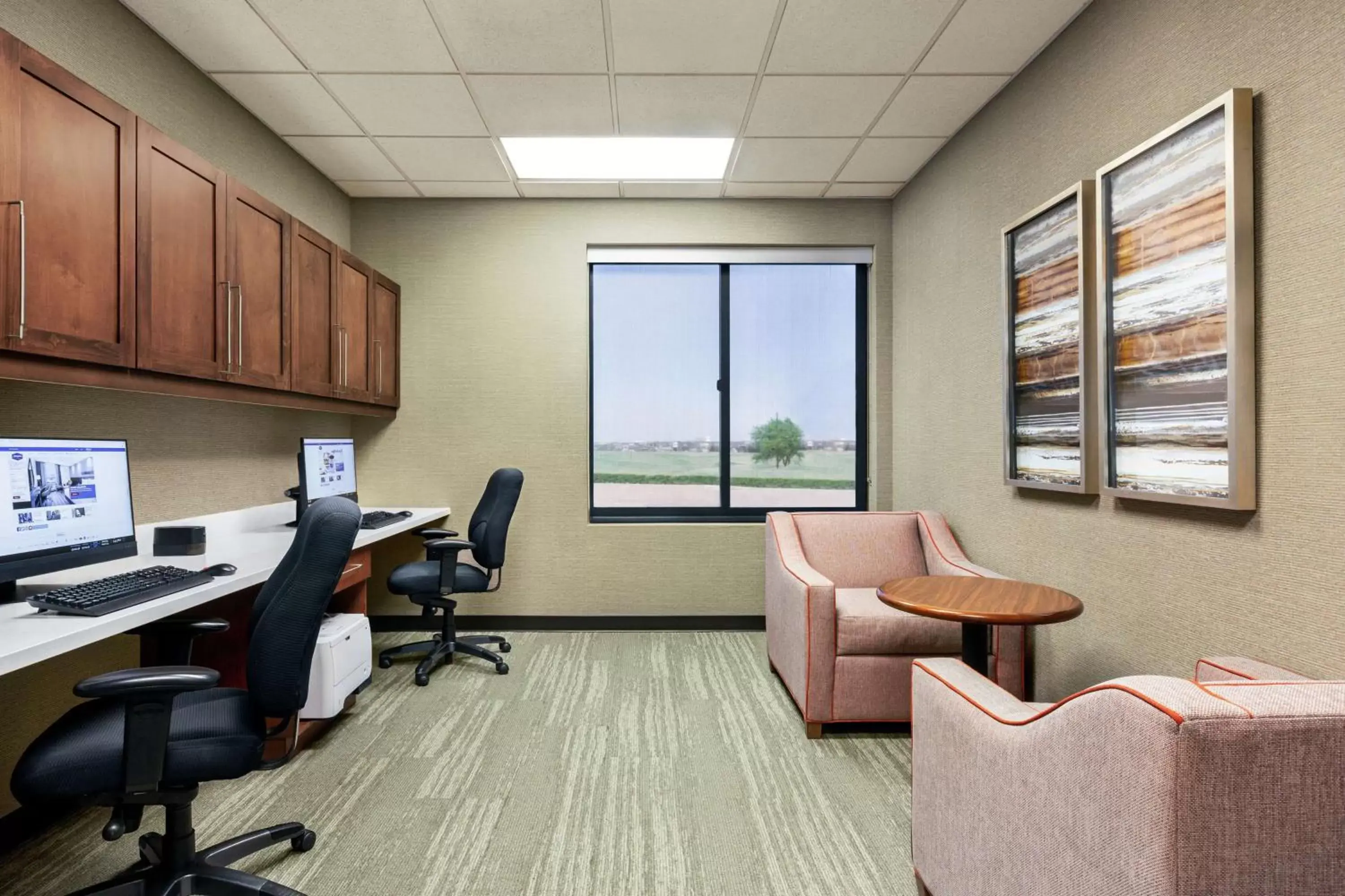 Business facilities in Hampton Inn & Suites Dallas-Mesquite