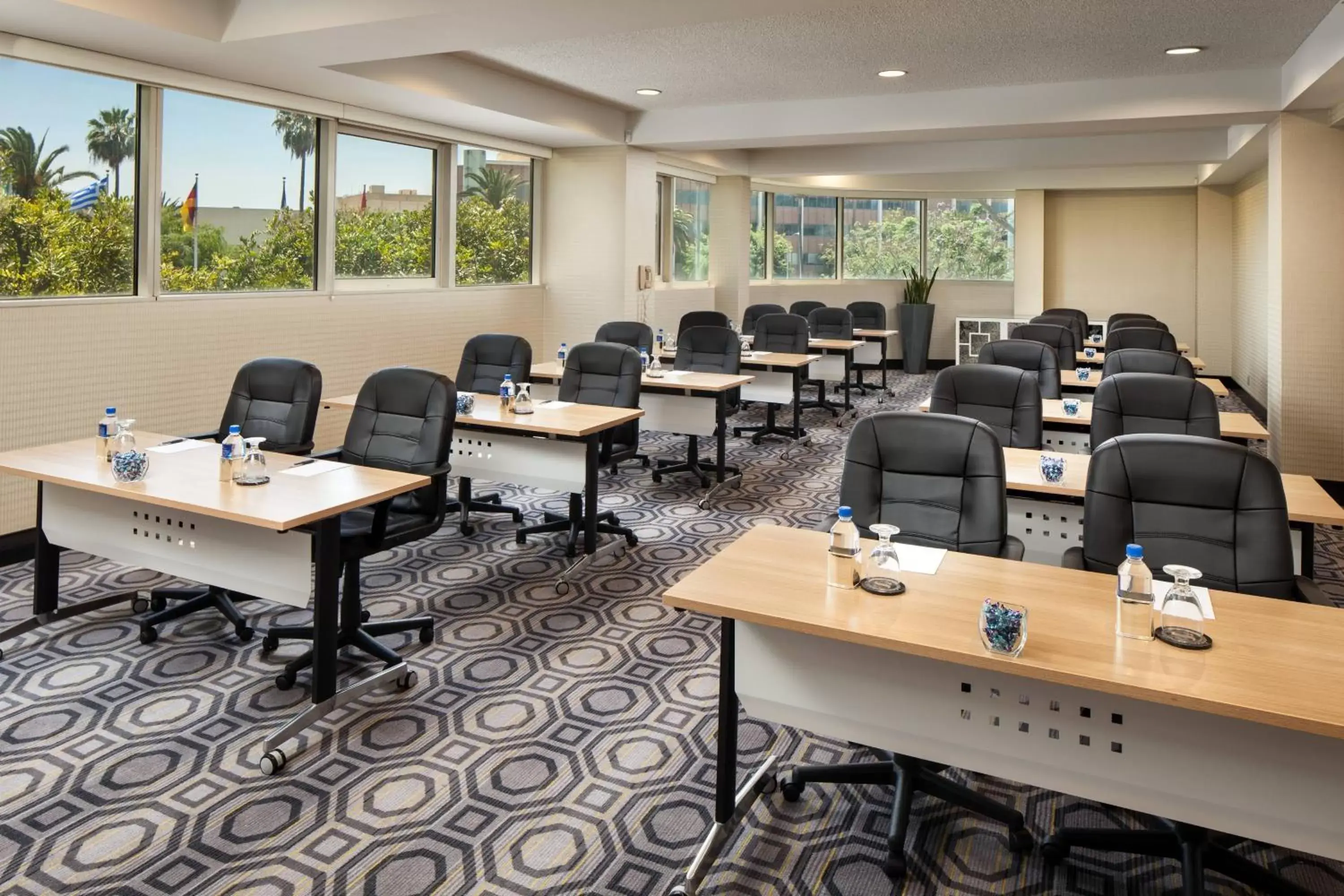 Meeting/conference room in Sheraton Gateway Los Angeles Hotel