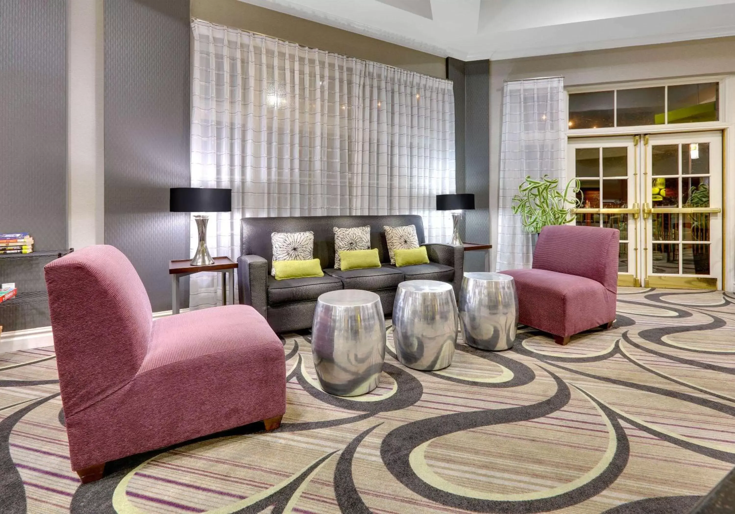 Lobby or reception, Seating Area in La Quinta by Wyndham Dallas North Central