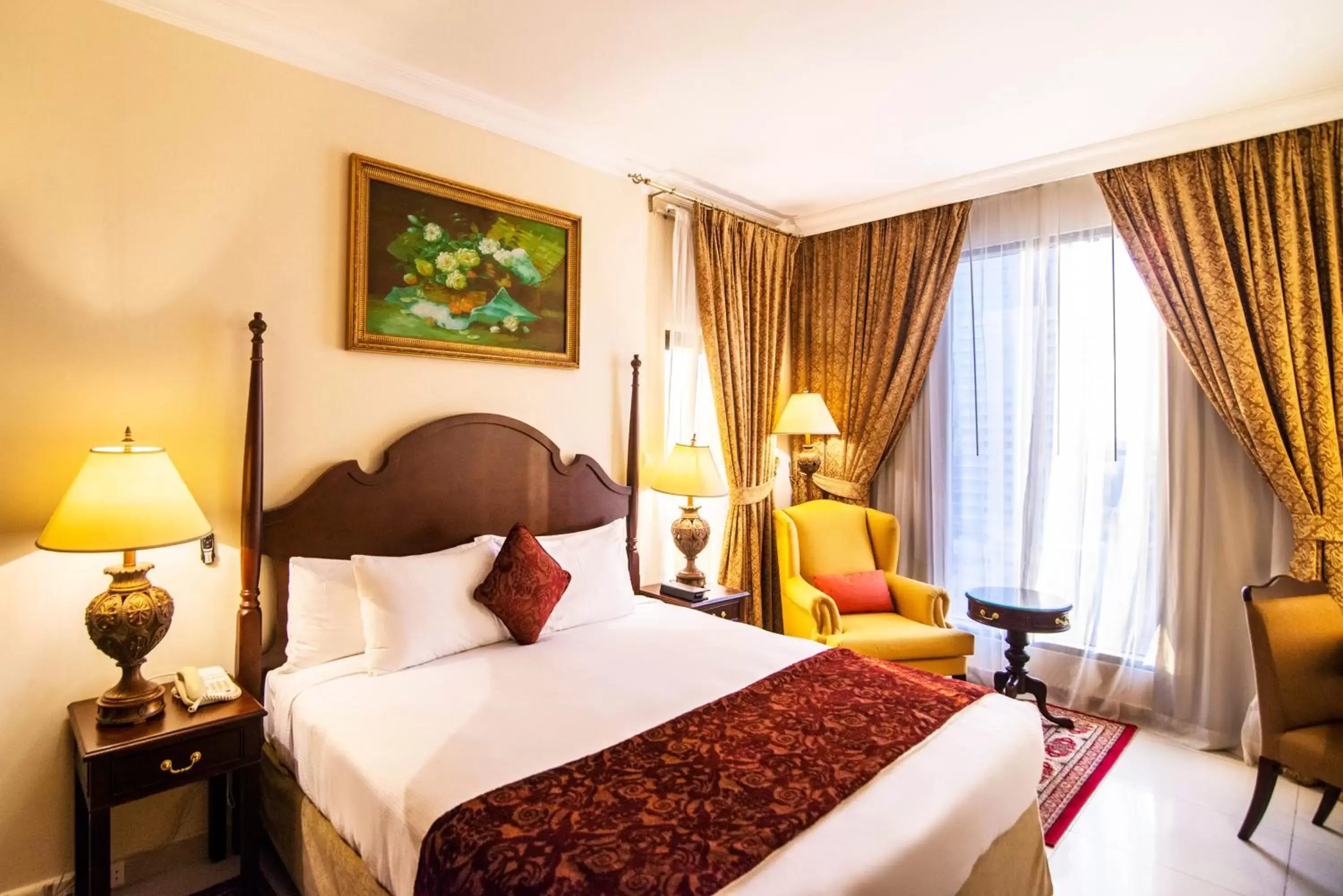 Bedroom, Bed in Mercure Dubai Barsha Heights Hotel Suites