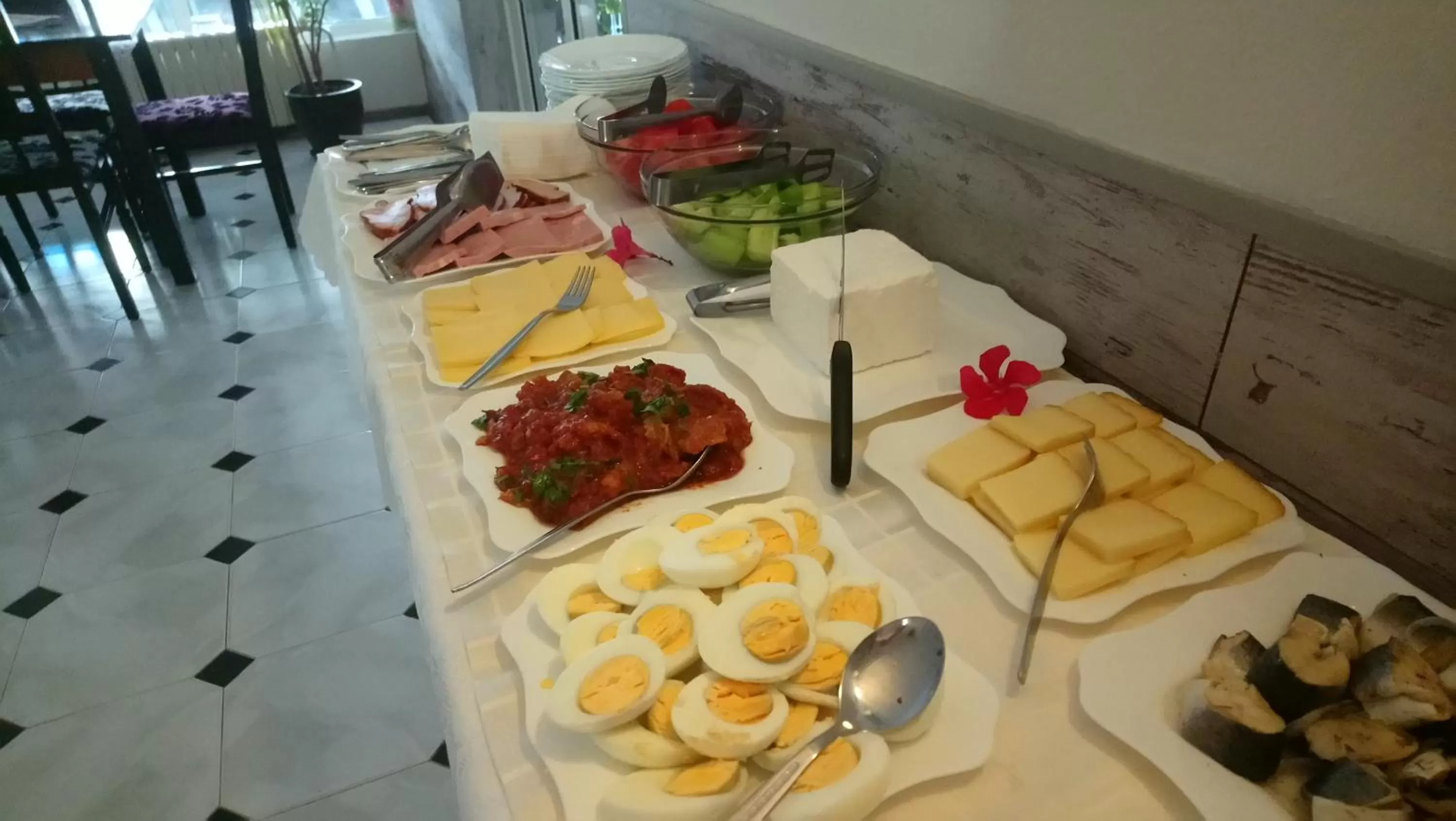 Continental breakfast in Victoria Family Hotel