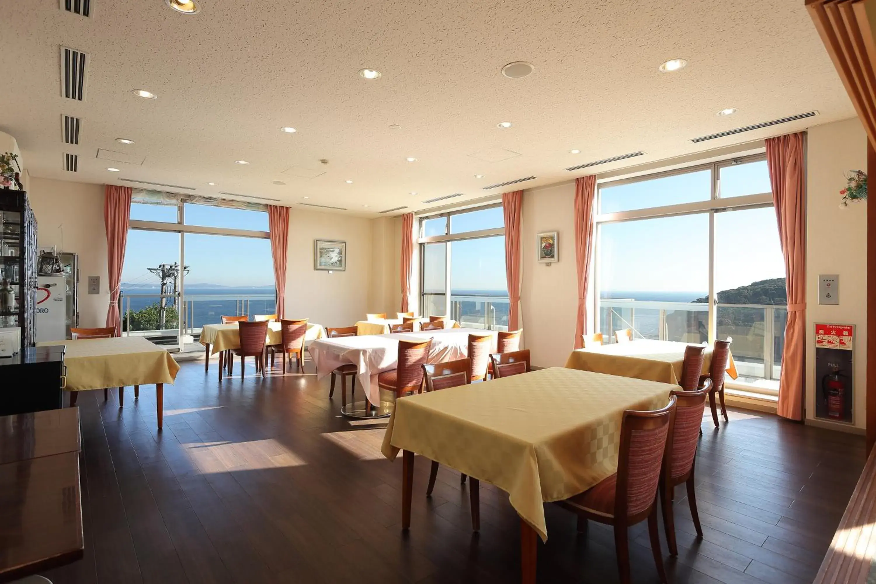 Restaurant/places to eat in Manazuru Marin Hotel Restaurant/places to eat in Manazuru Marin Hotel