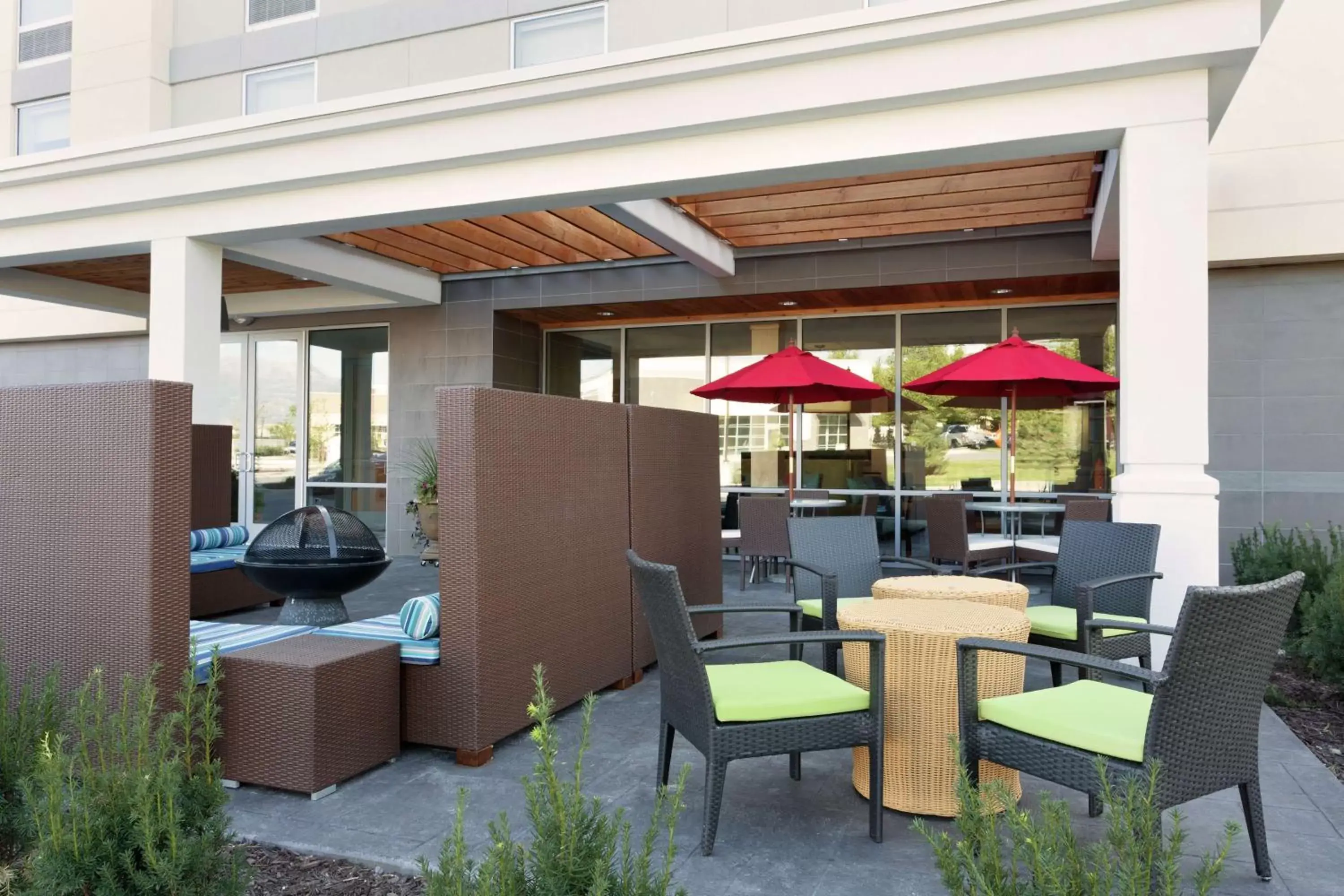 Property building, Restaurant/Places to Eat in Home2 Suites by Hilton Lehi/Thanksgiving Point