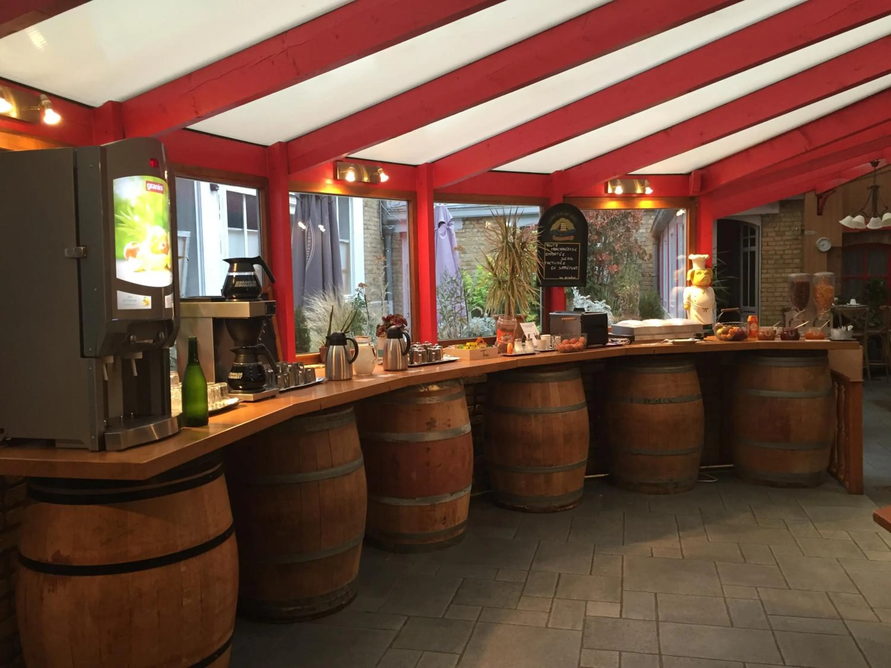 Breakfast in Hôtel - Restaurant Au Tonnelier