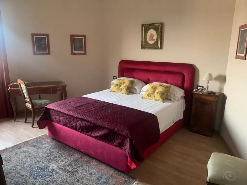 Bedroom, Bed in b&b Antiche Dimore Taurasi