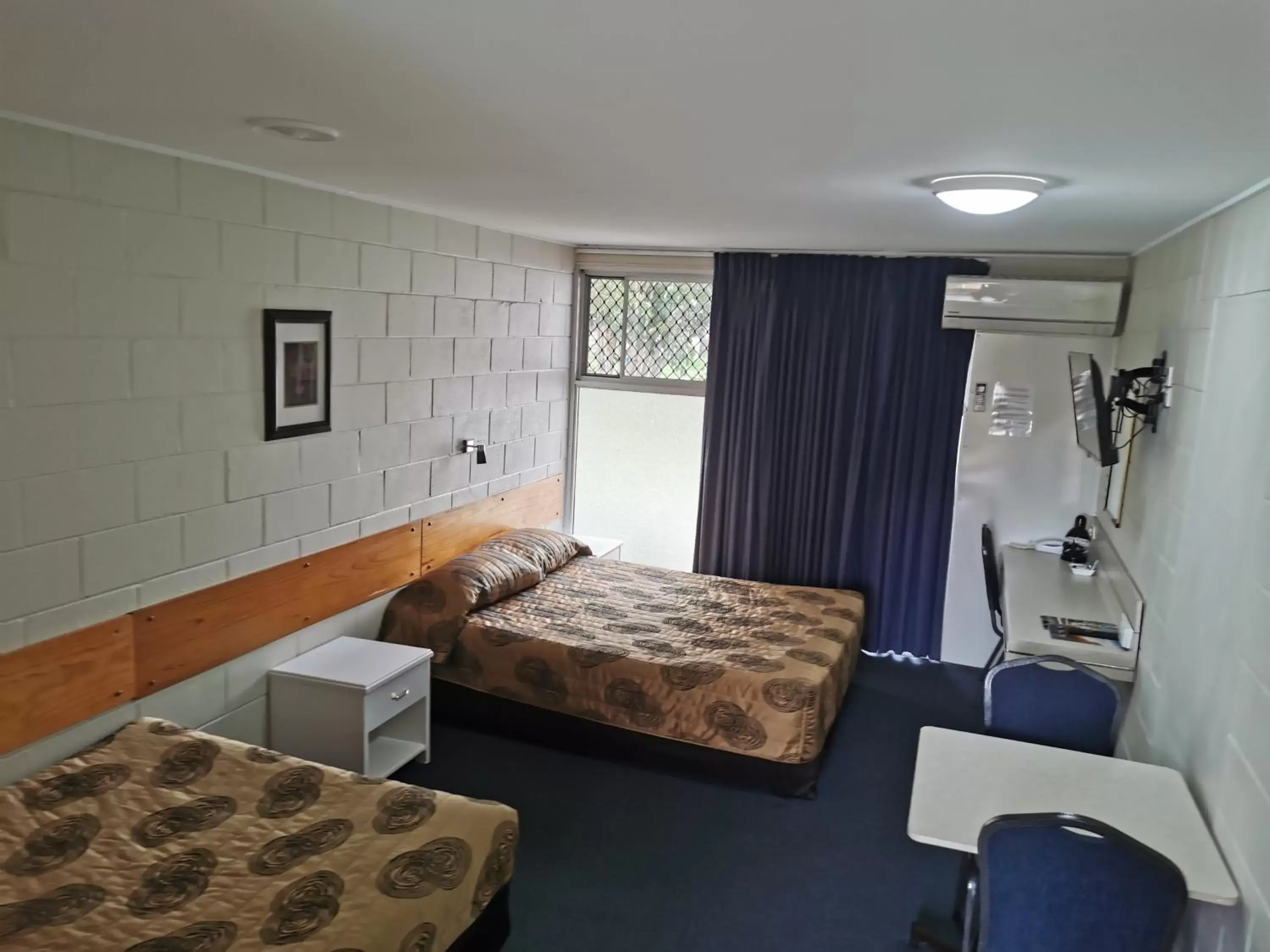 Bed in Central Motel Ipswich