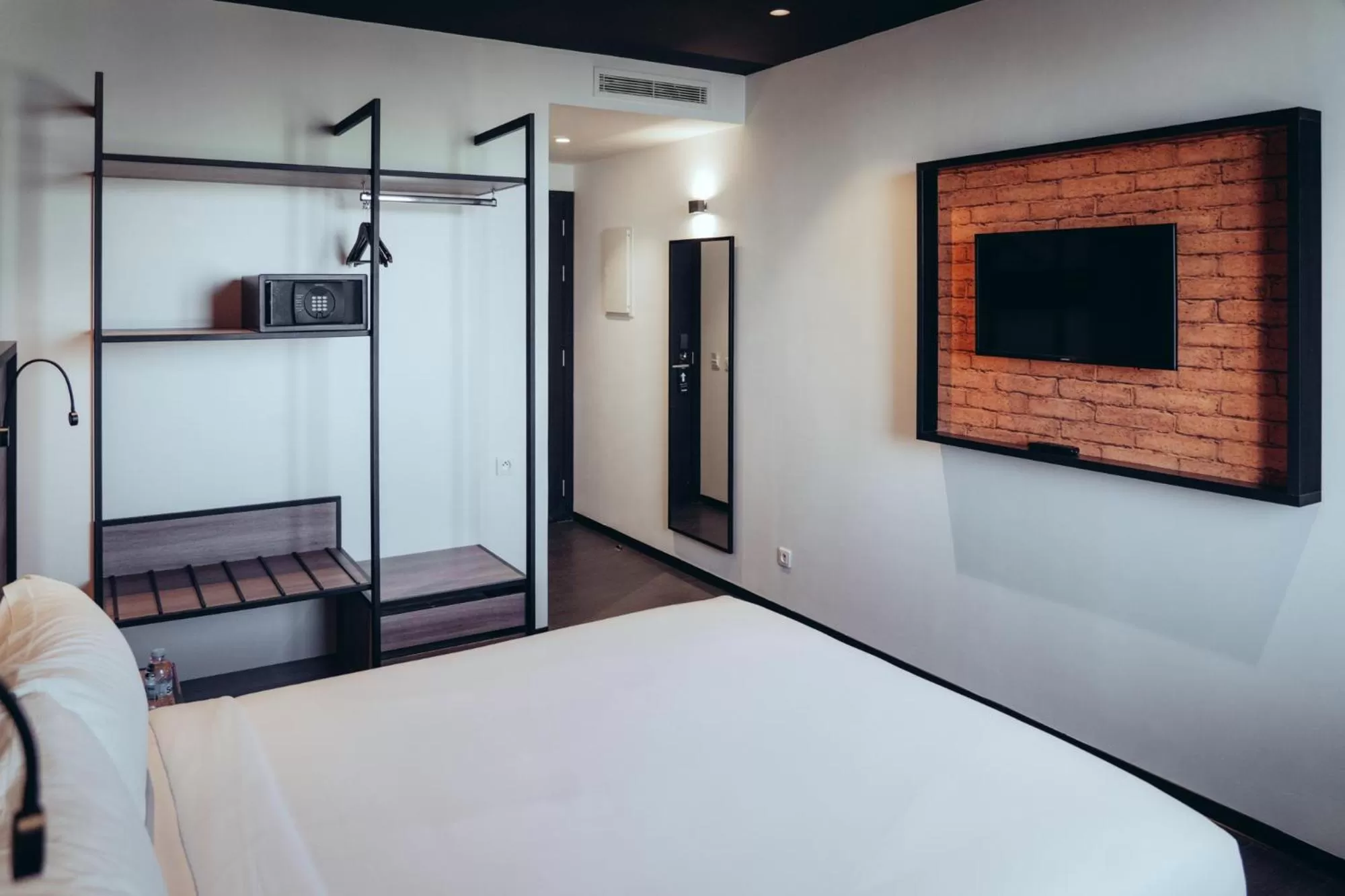 Bed in ONOMO Hotel Casablanca Sidi Maarouf