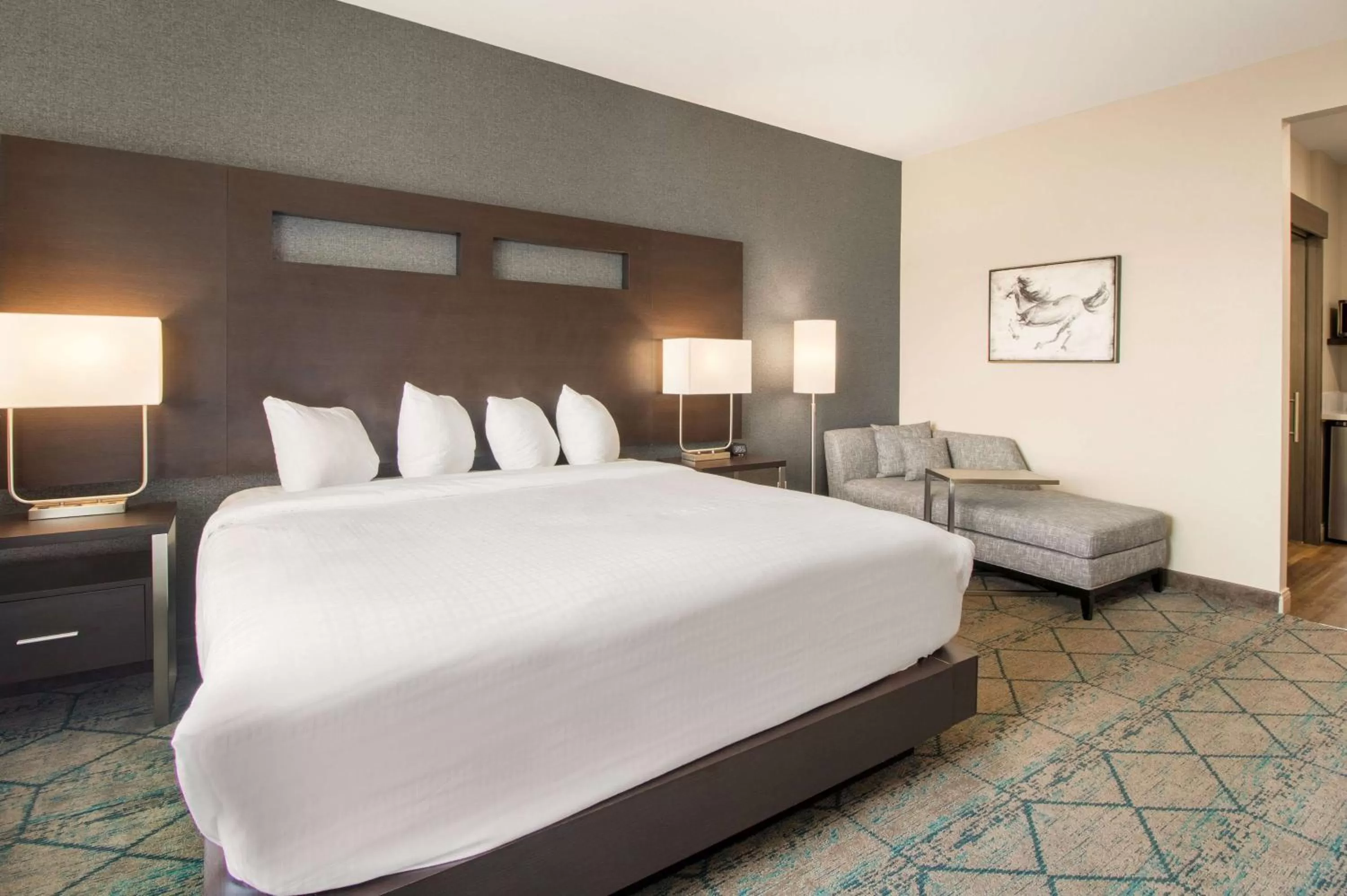 King Room in Best Western Plus Louisville North