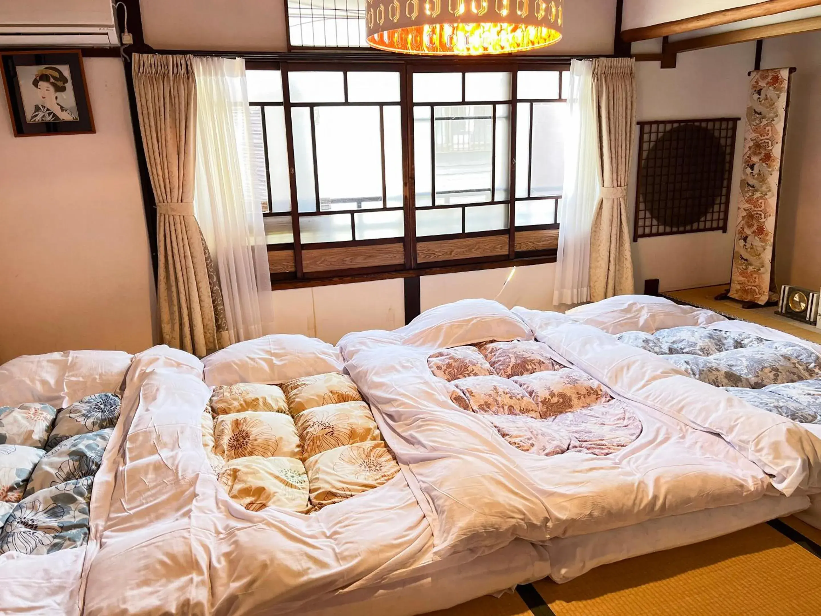 Photo of the whole room, Bed in Kyounoyado Hana Nishijin