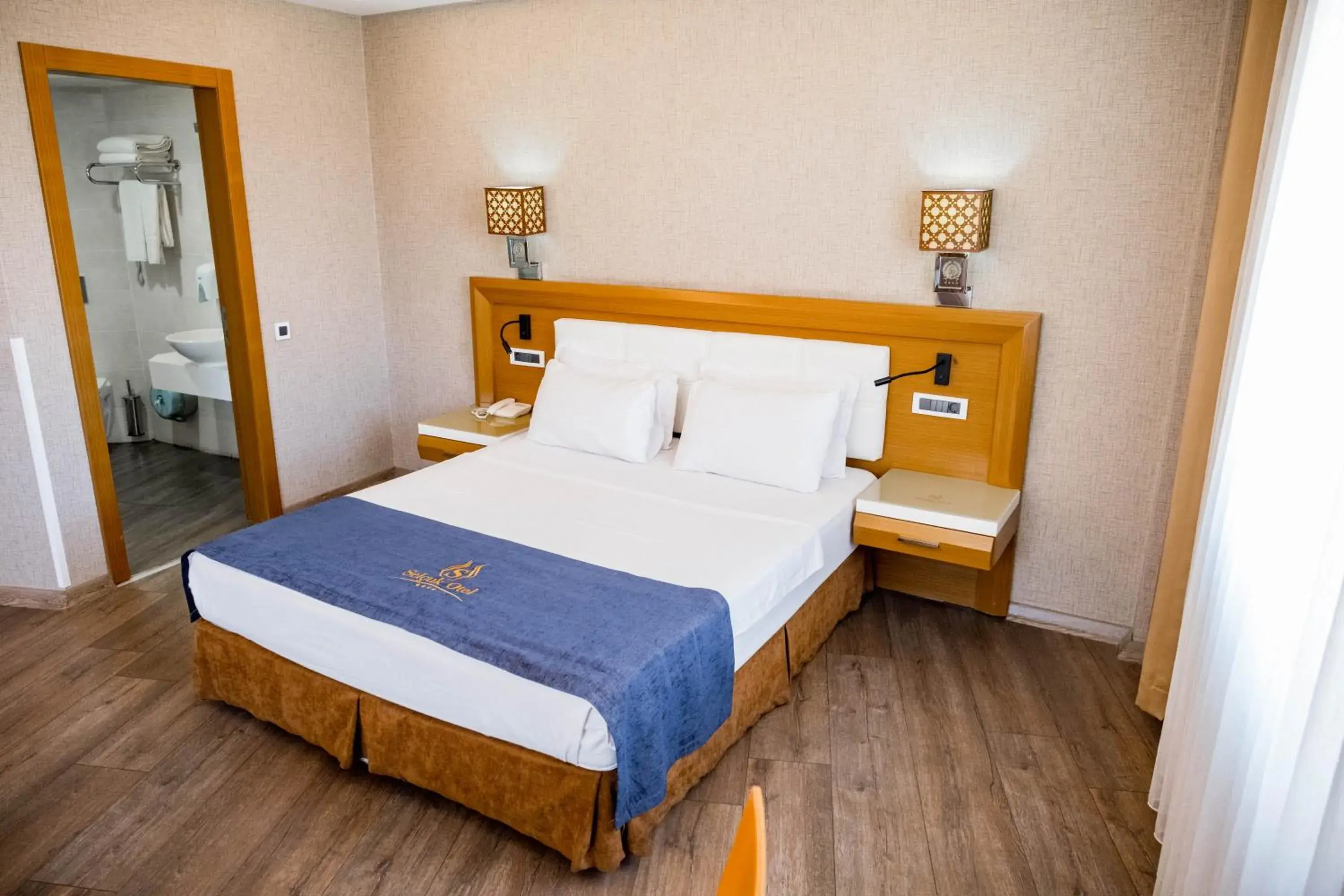 Bed in Selcuk Hotel Sems-i Tebrizi