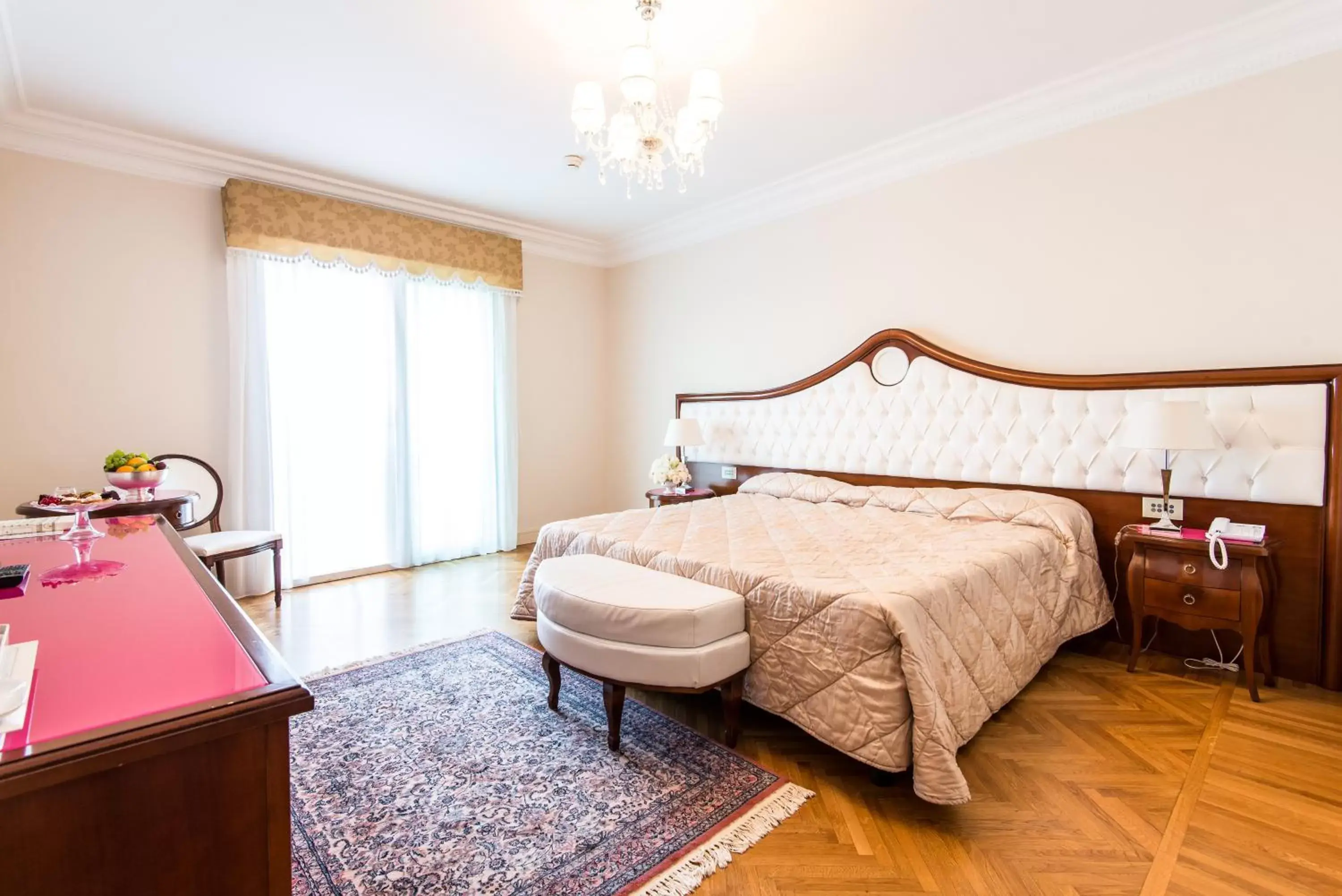 Bedroom, Bed in Grand Hotel Italia