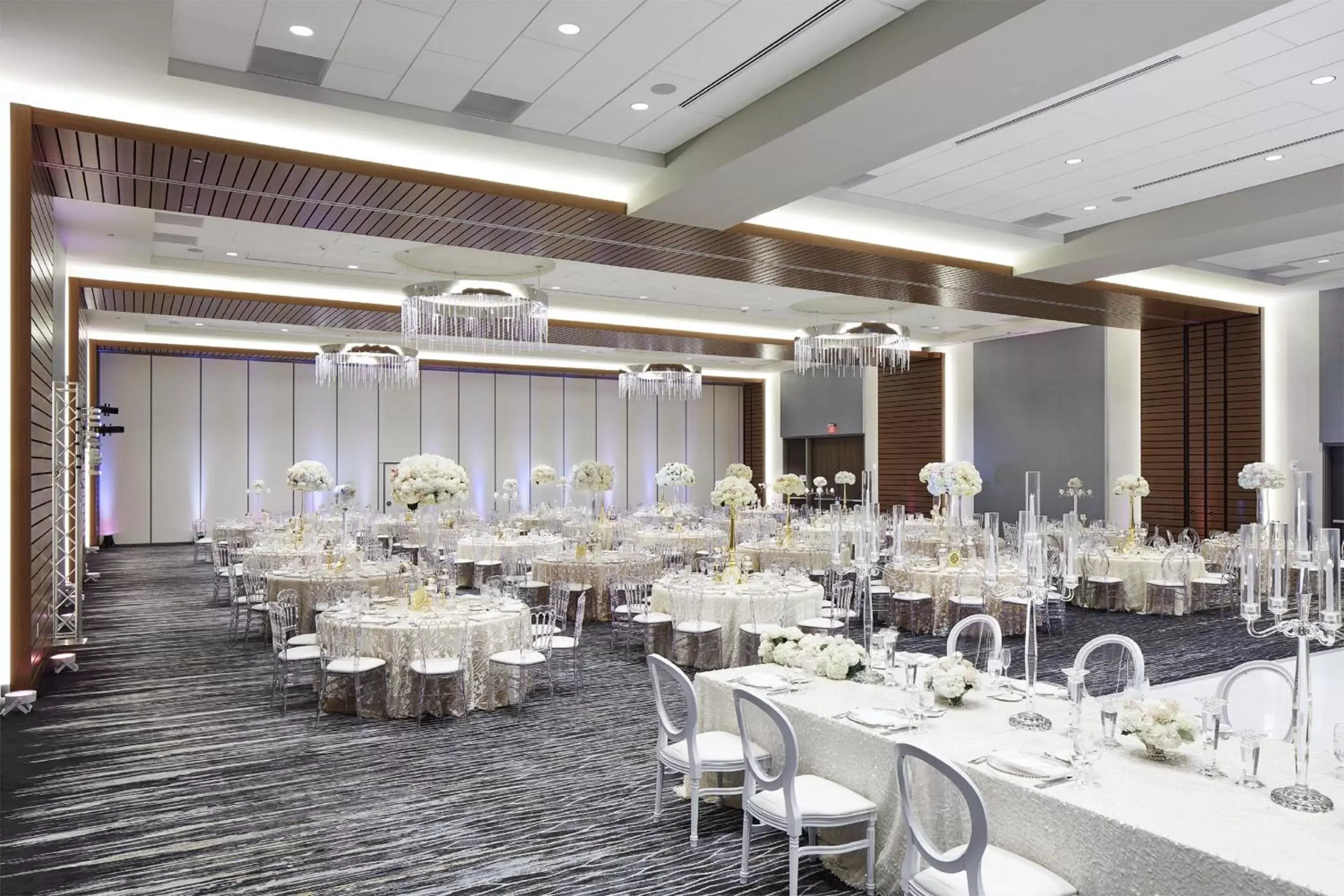 Banquet/Function facilities, Restaurant/Places to Eat in InterContinental Minneapolis - St. Paul Airport, an IHG Hotel