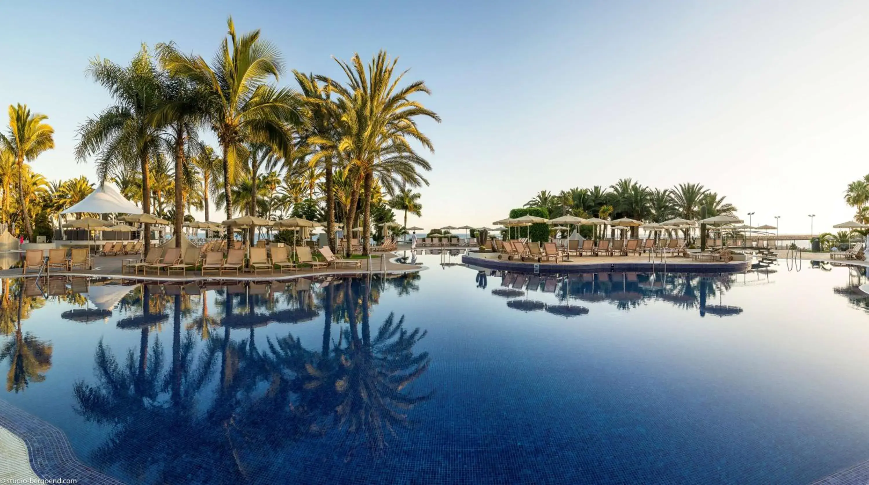 Property building, Swimming Pool in Radisson Blu Resort Gran Canaria