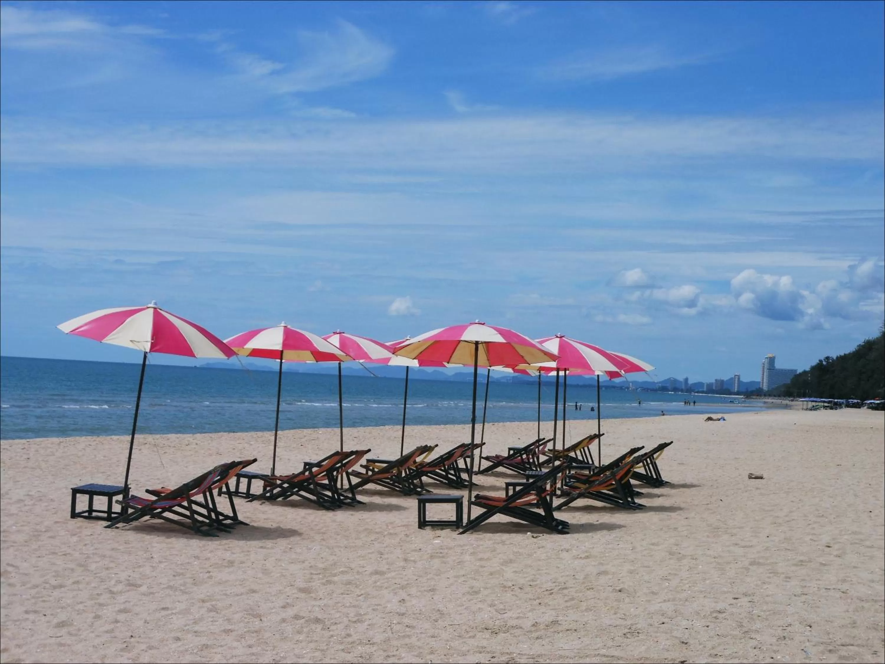 Beach in Long Beach Cha-Am Hotel