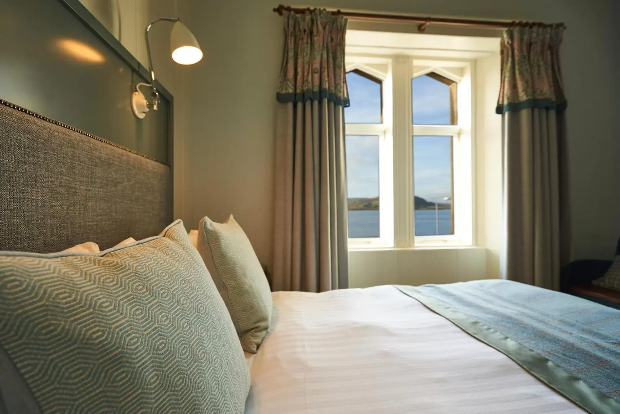 Nearby landmark, Bed in Oban Bay Hotel