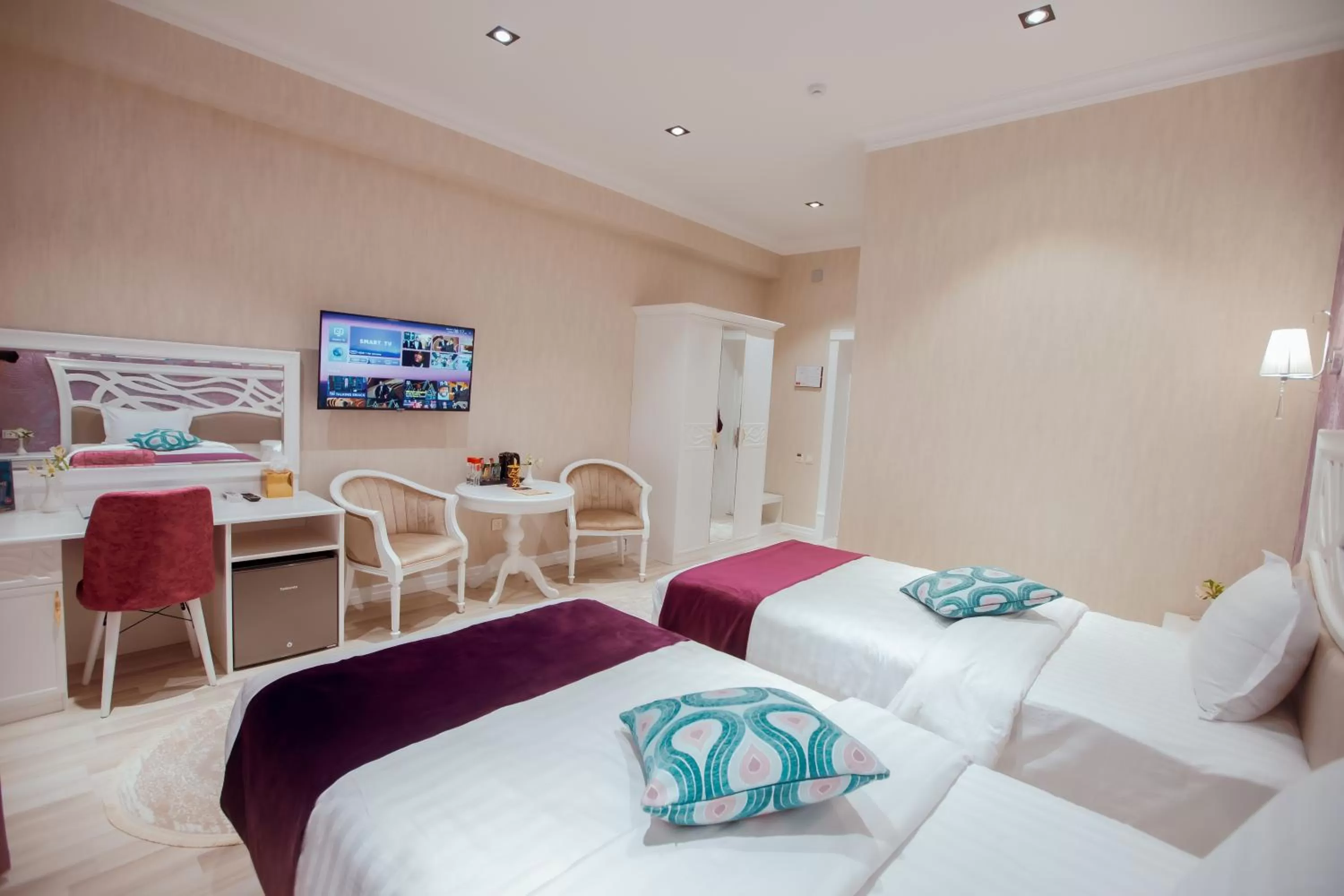 Twin Room with Bathroom in Silk Road Empire Hotel