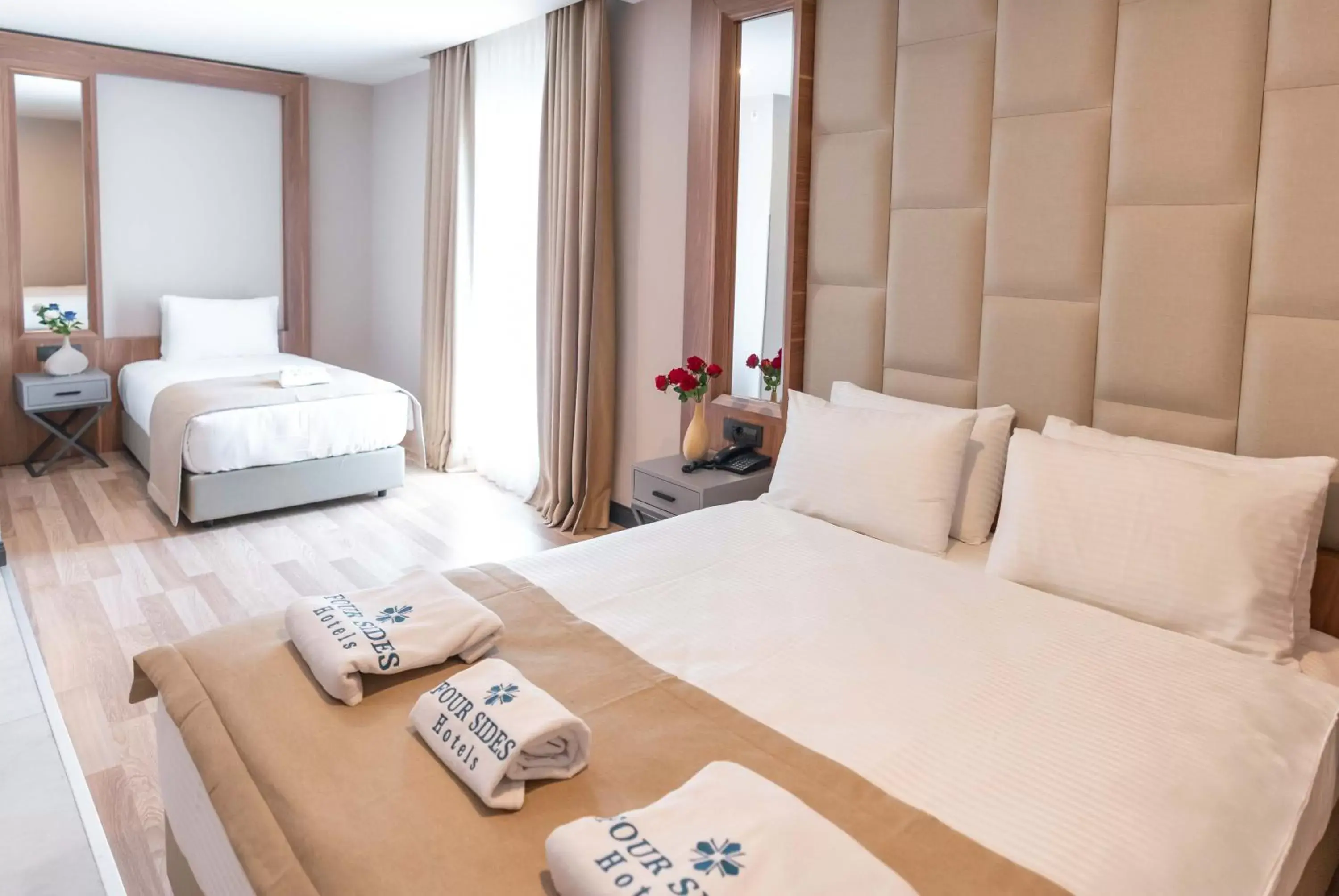 Bed in Four Sides Taksim Lion Hotel&Spa