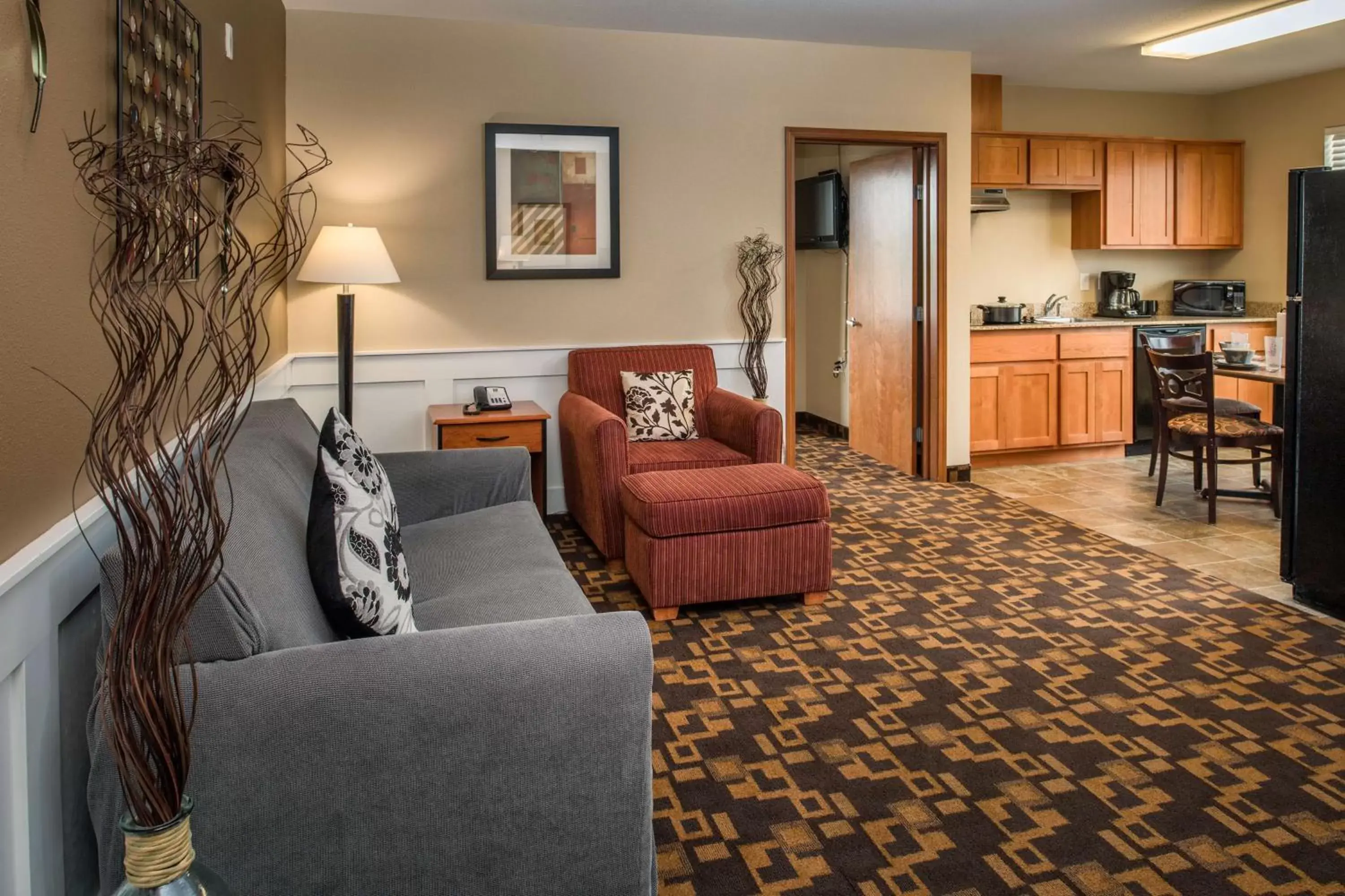 Other, Seating Area in SureStay Plus Hotel by Best Western Kennewick Tri-Cities