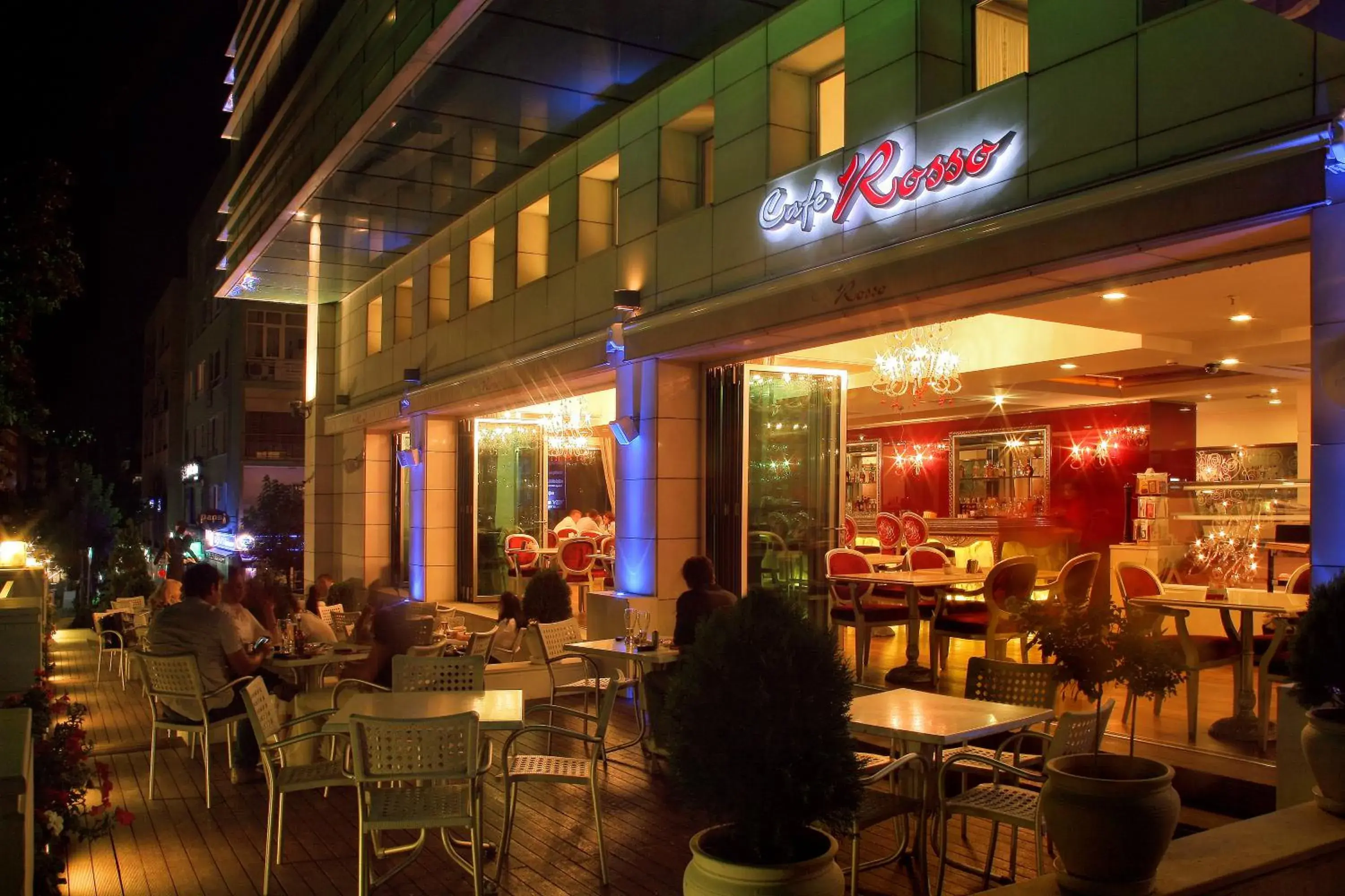 Restaurant/Places to Eat in Ramada Ankara