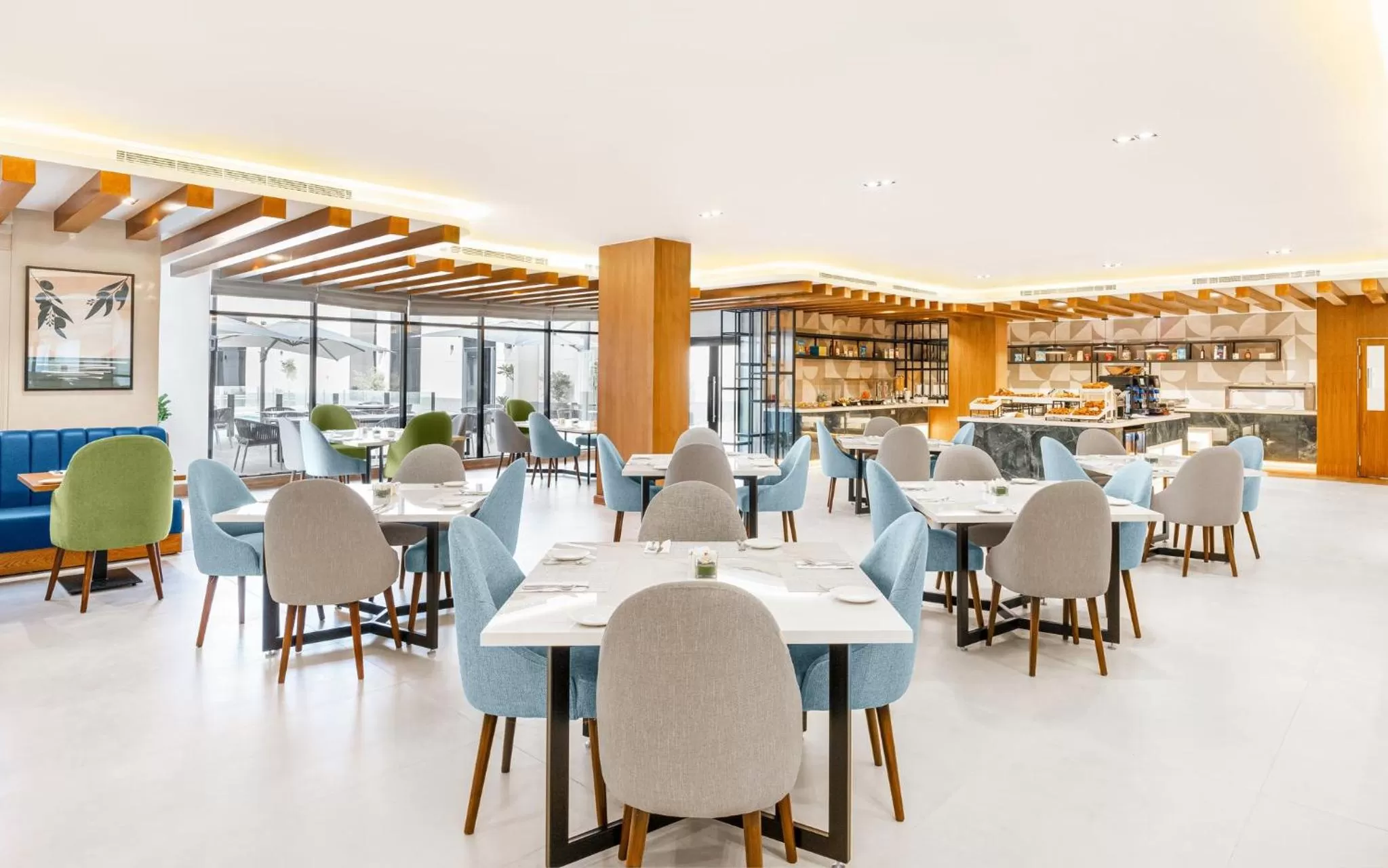 Restaurant/places to eat in Holiday Inn Riyadh The Business District by IHG