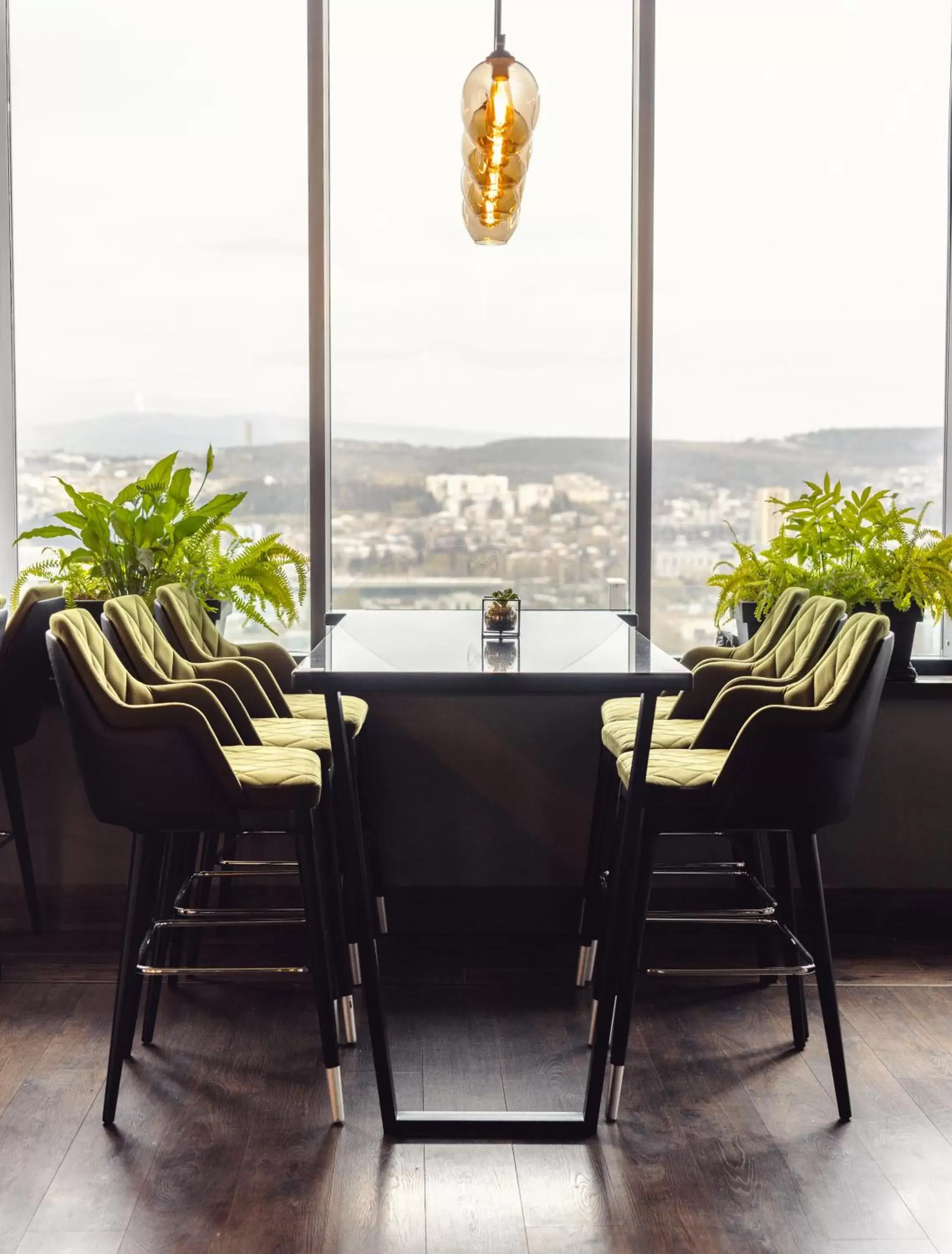 Restaurant/places to eat in Meta Business Hotel By King David Restaurant/places to eat in Meta Business Hotel By King David