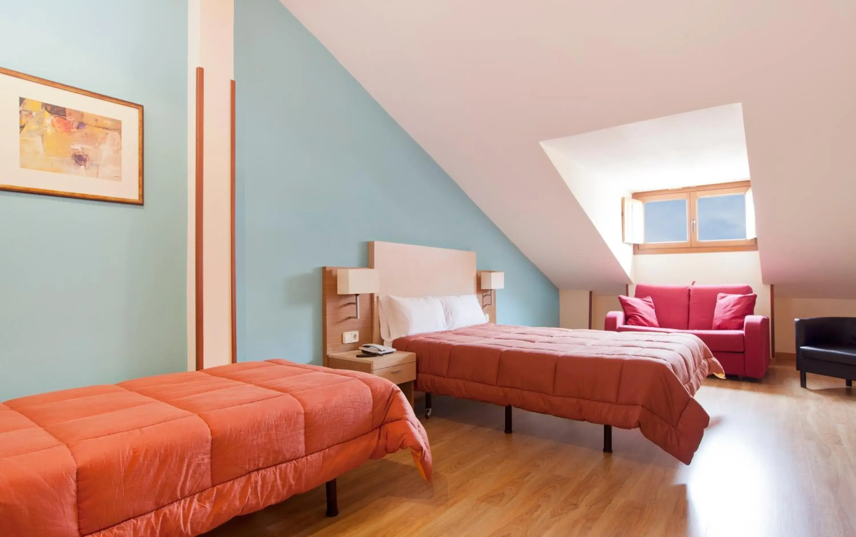 Double Room with Three Extra Beds in Hotel Mirador Puerta del Sol