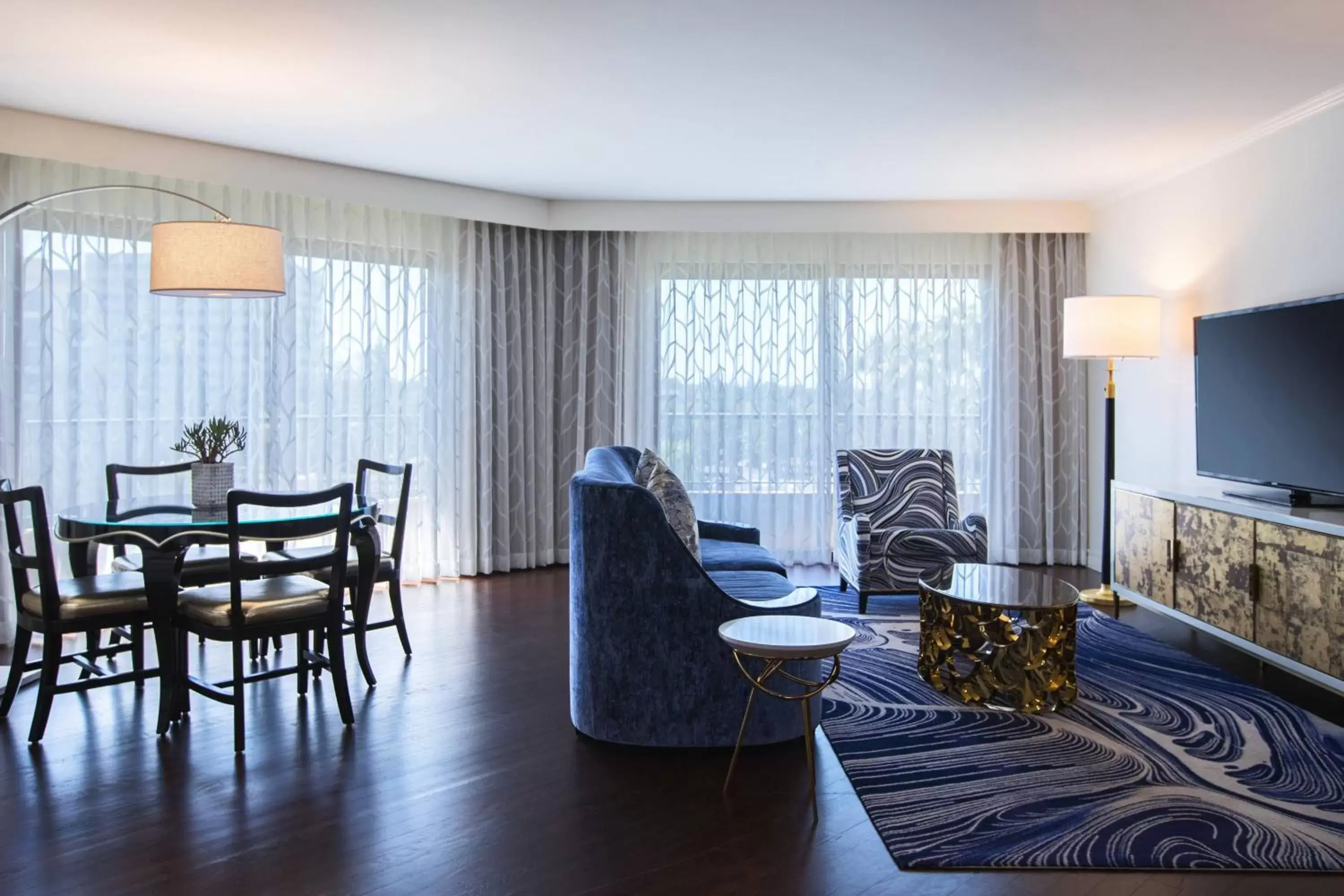 Living room, Seating Area in Avenue of the Arts Costa Mesa, a Tribute Portfolio Hotel