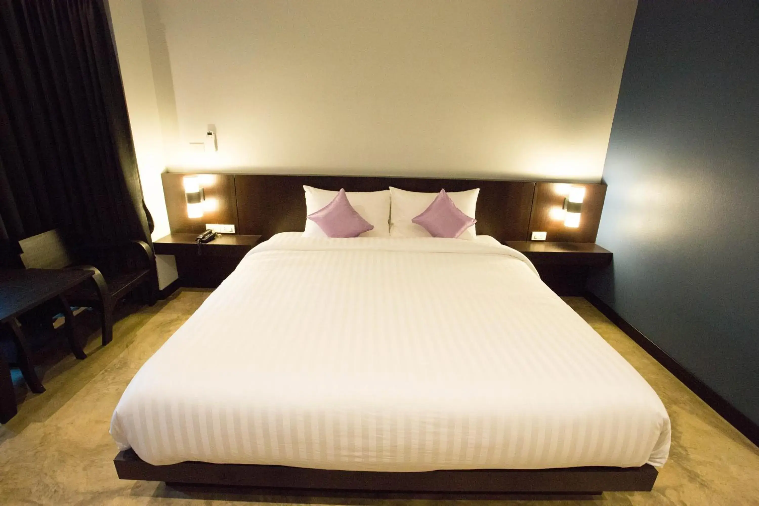 Photo of the whole room, Bed in Aziss Boutique Hotel (SHA Extra Plus)
