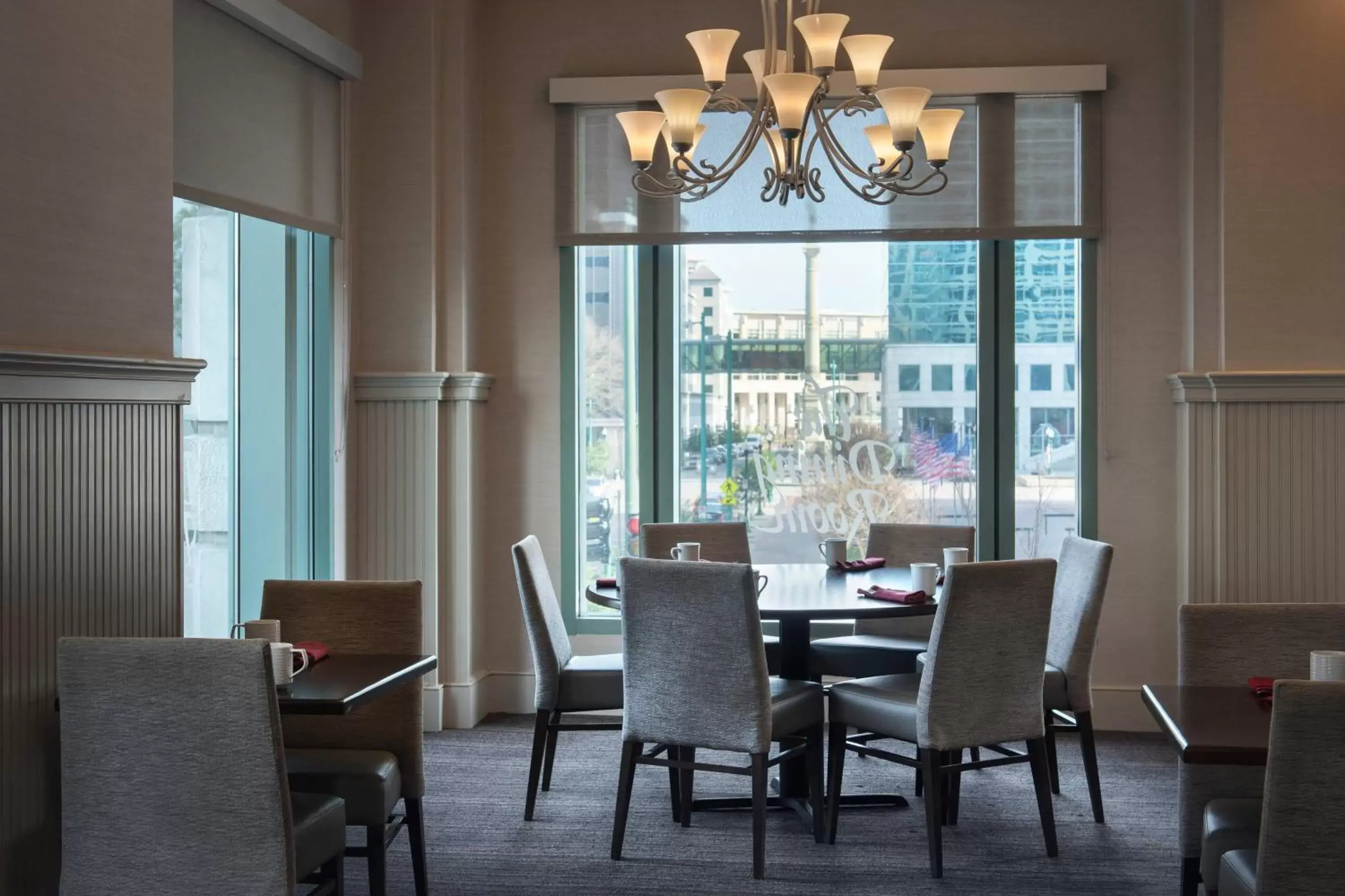 Breakfast, Dining Area in Norfolk Waterside Marriott