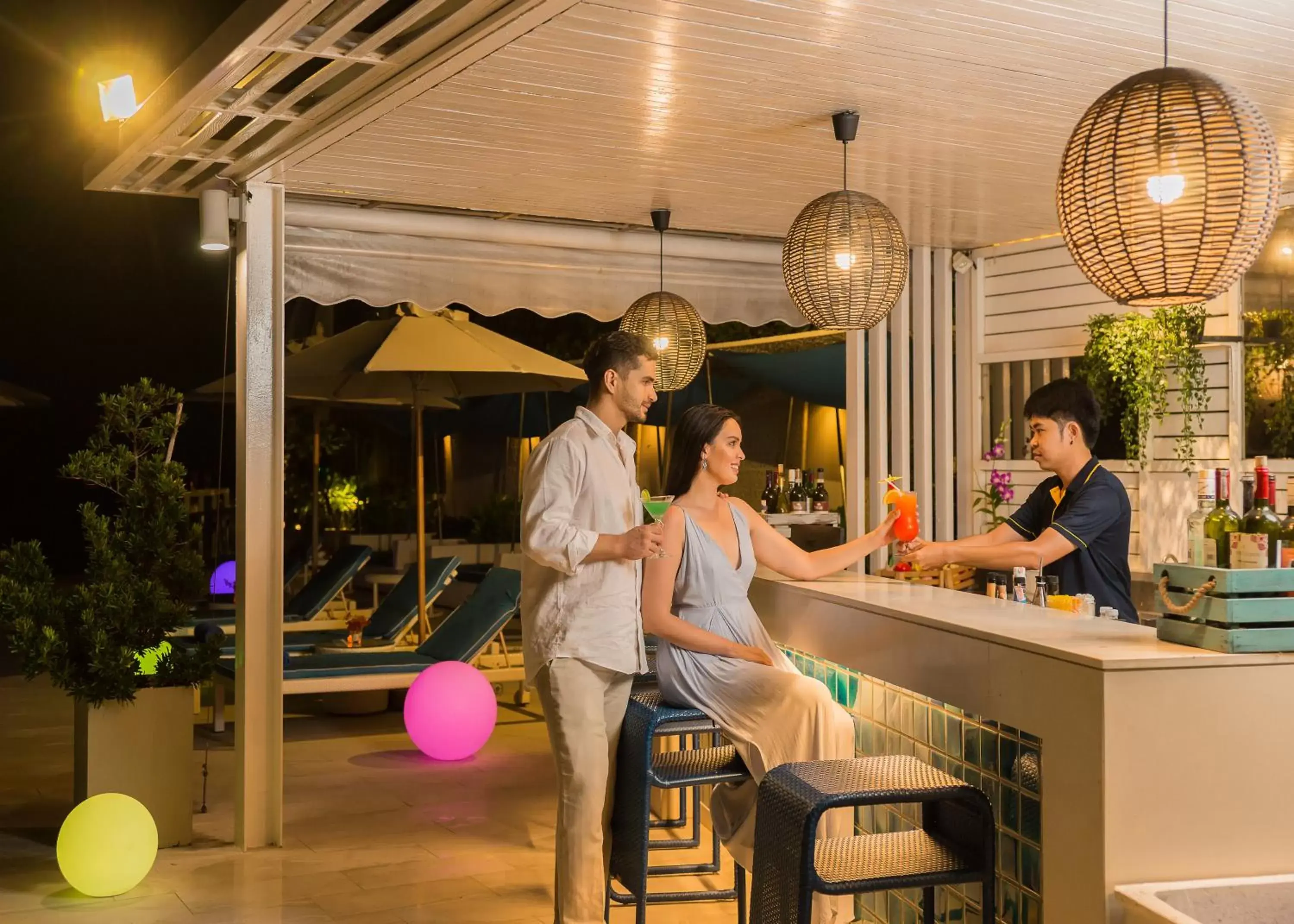 Lounge or bar in The Rock Hua Hin Beachfront Spa Resort - SHA Plus