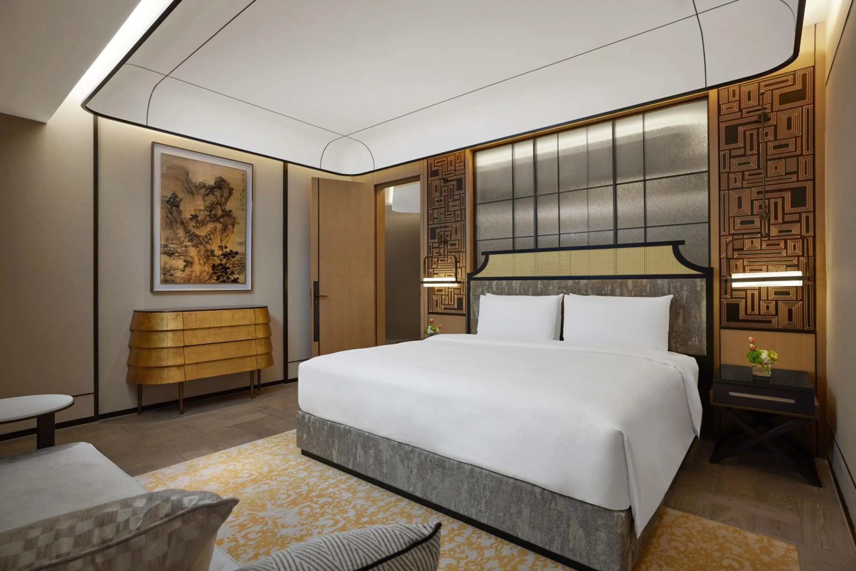Photo of the whole room, Bed in Conrad Shanghai