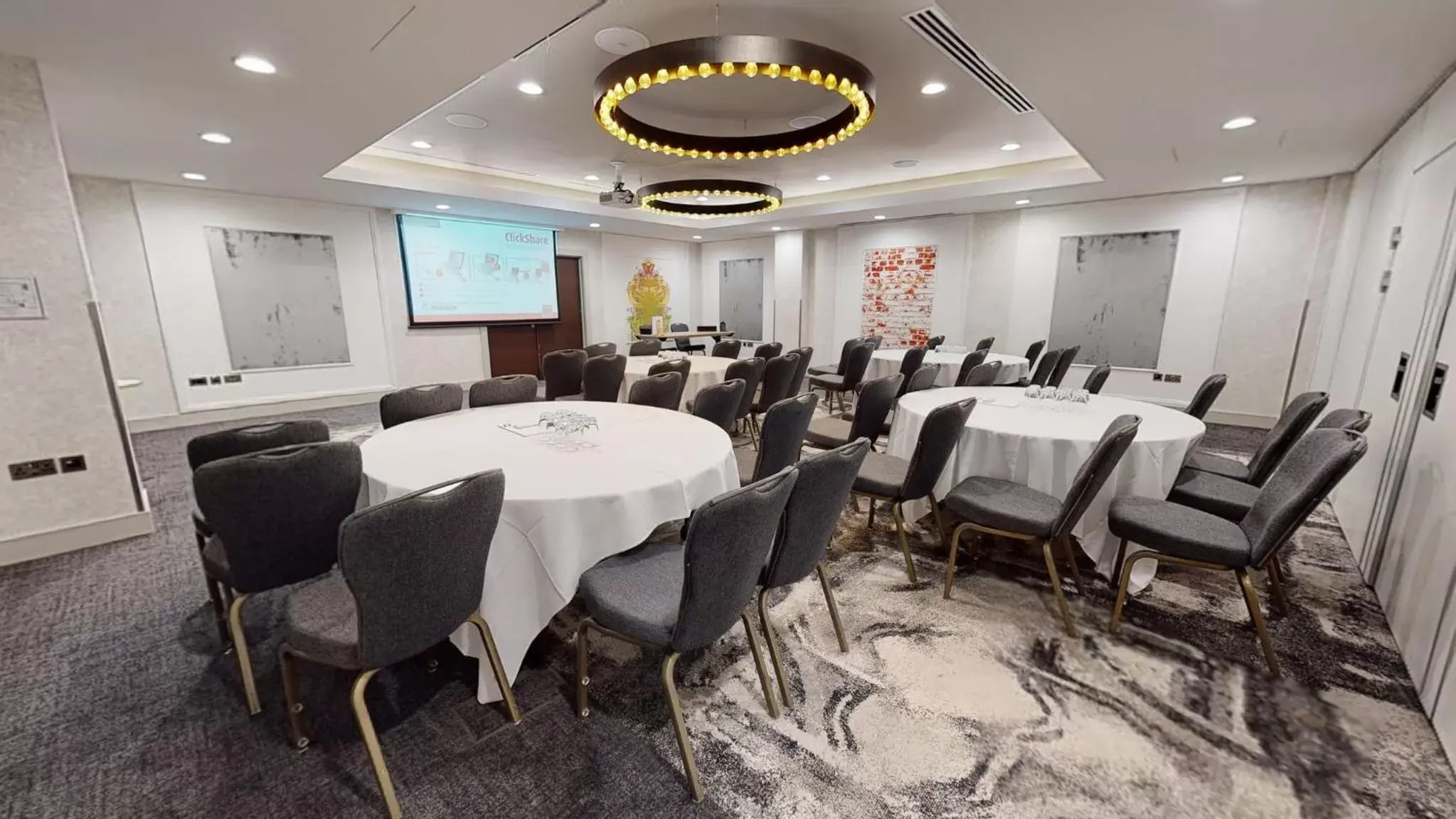 Meeting/conference room in Holiday Inn Manchester - City Centre, an IHG Hotel