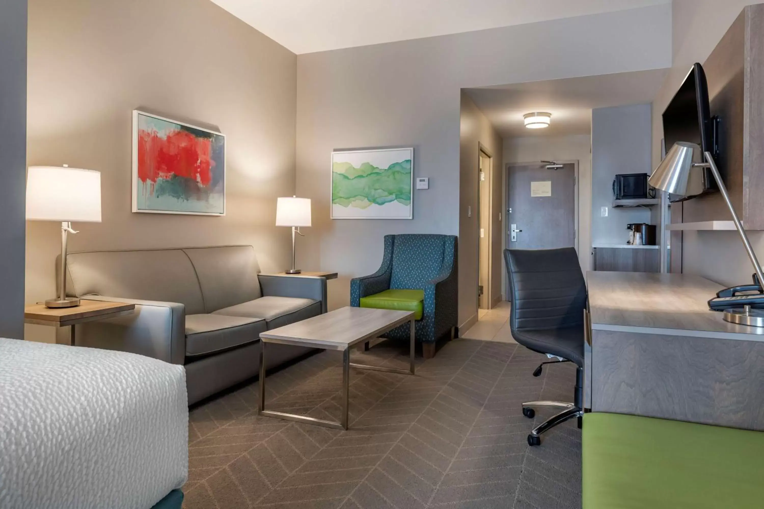 Bedroom, Seating Area in Best Western Dartmouth Hotel & Suites
