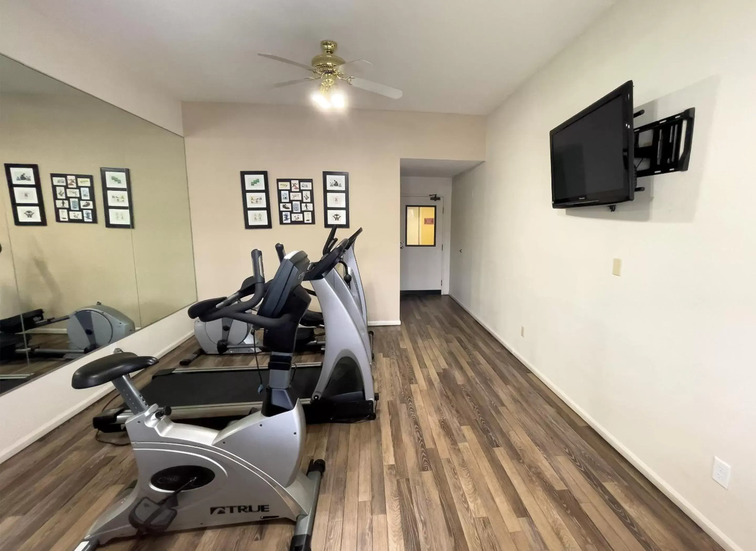 Fitness centre/facilities, Fitness Center/Facilities in GOVERNORS INN HOTEL SACRAMENTO