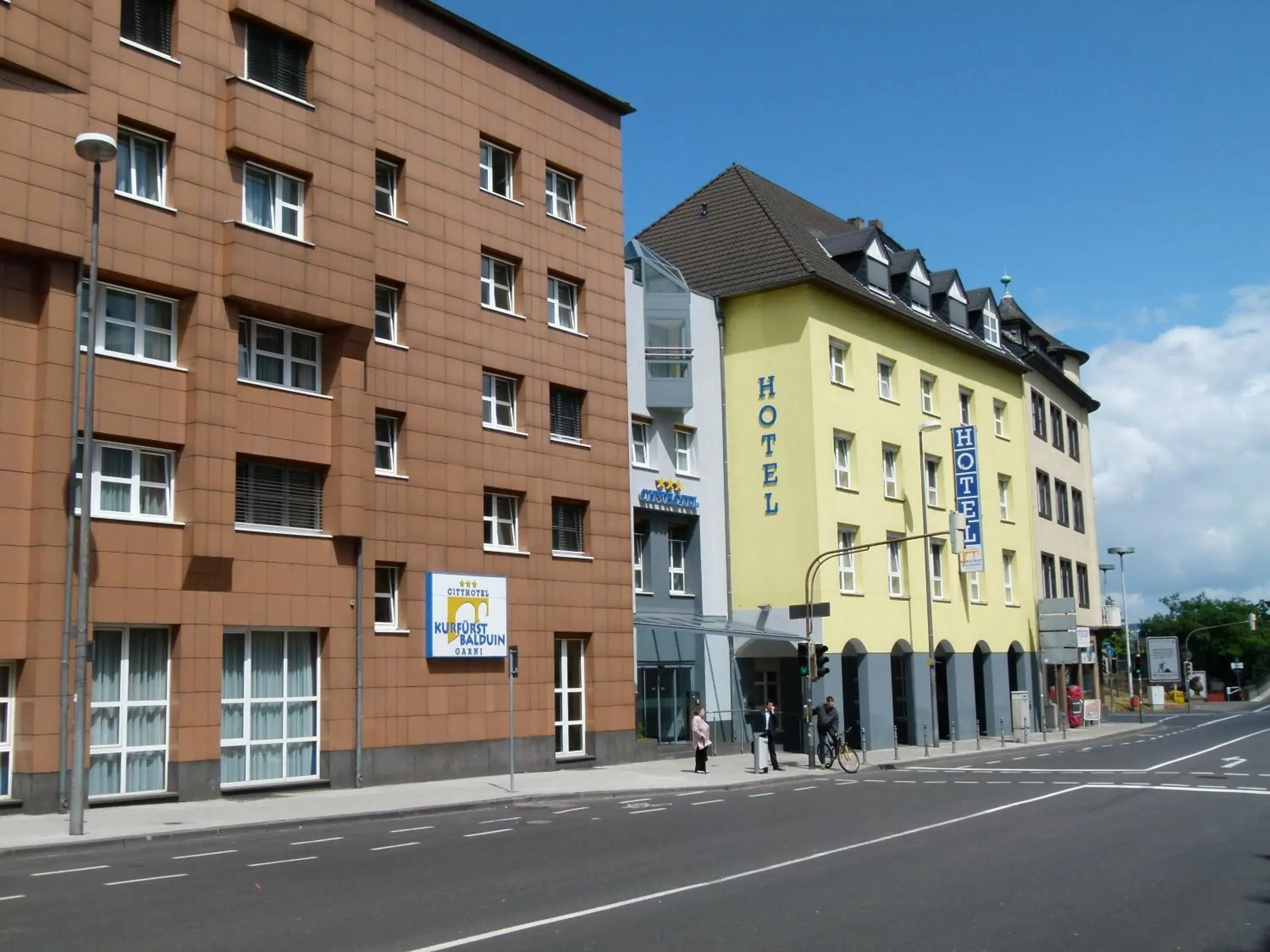 Day, Property Building in City-Hotel Kurfürst Balduin