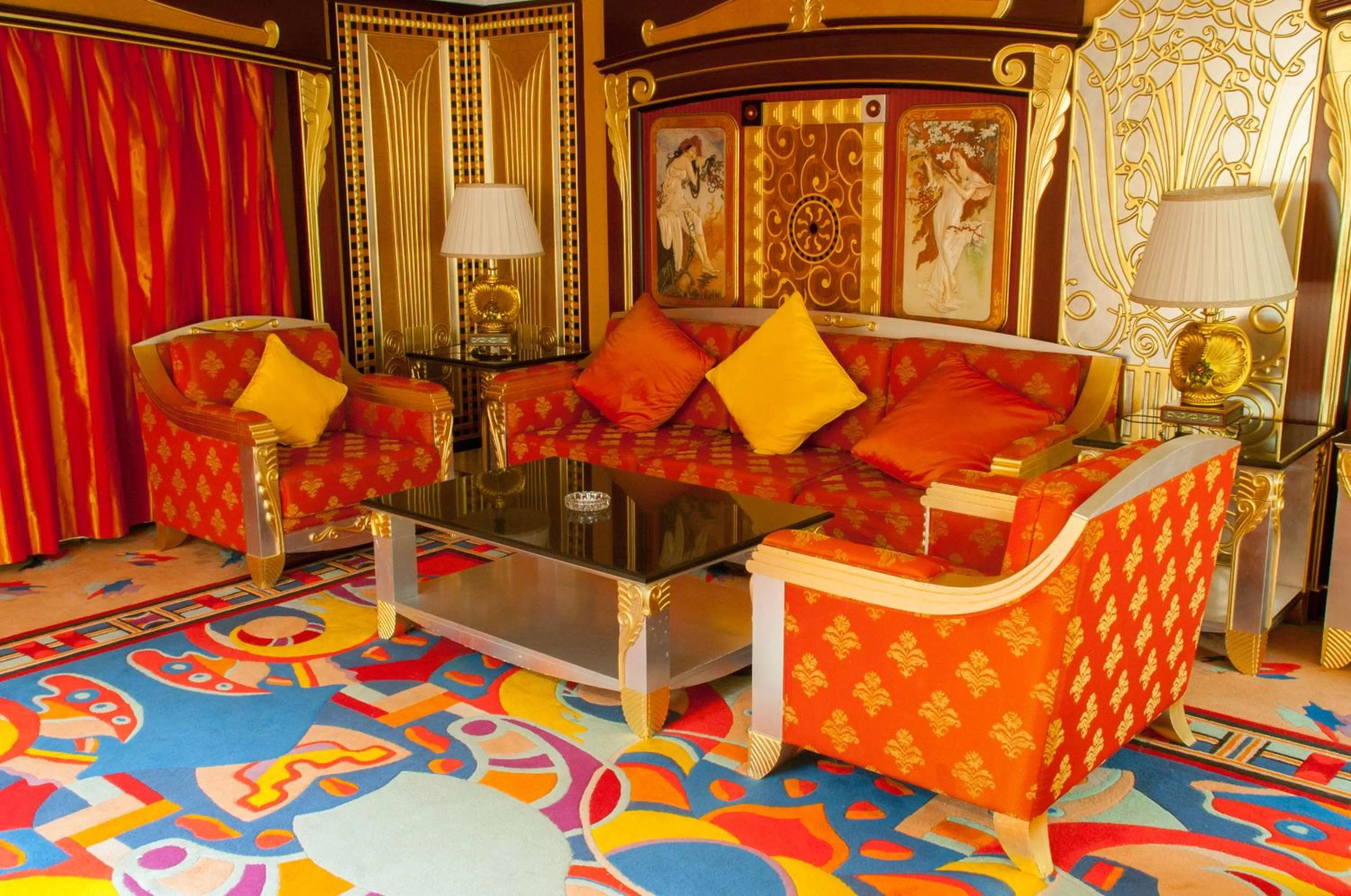 Communal lounge/ TV room in Royal Mirage Deluxe