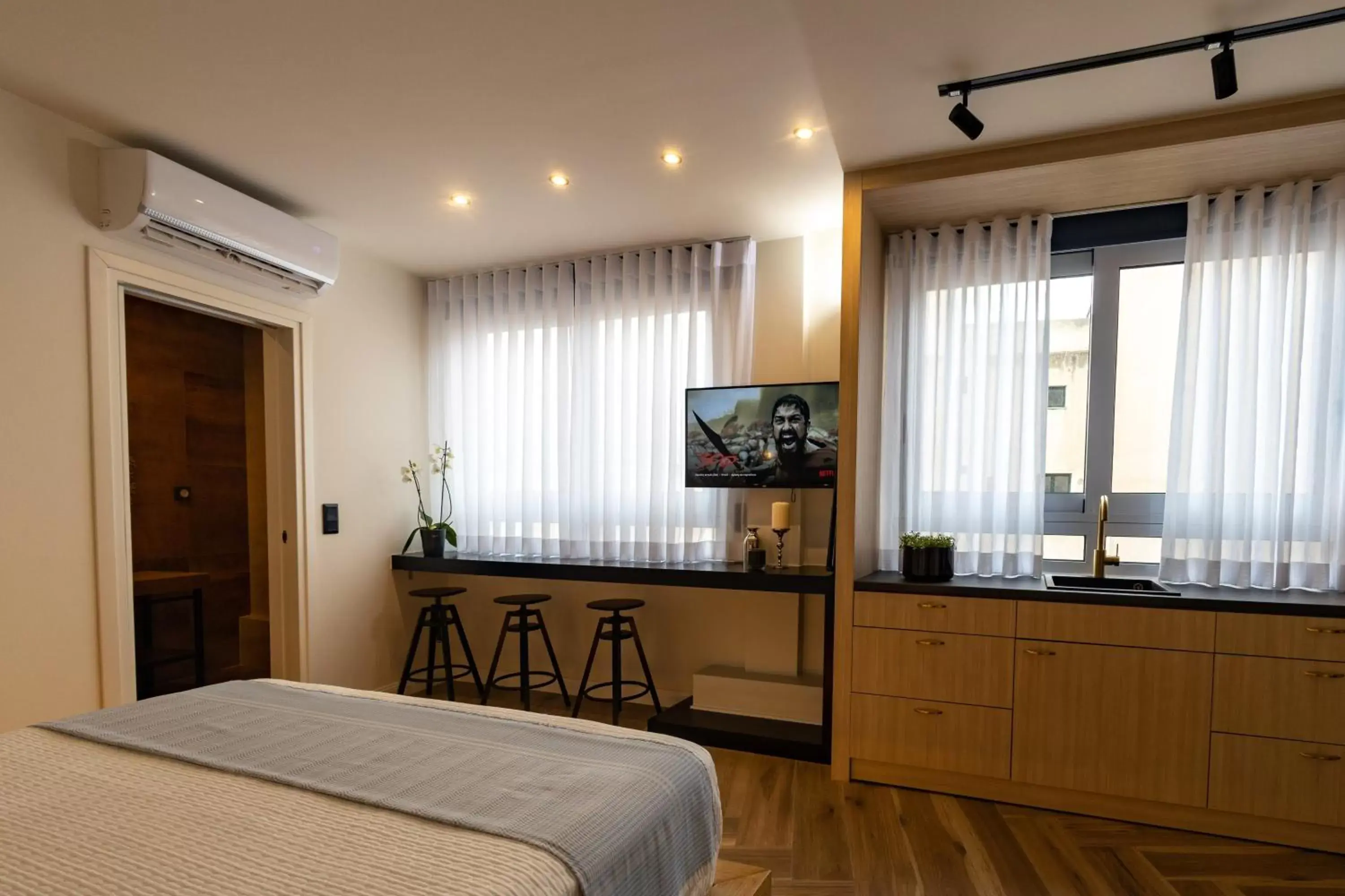 Bedroom in Triple A - Apartments Accommodation in Prime Location (Between Monastiraki & Syntagma Square)