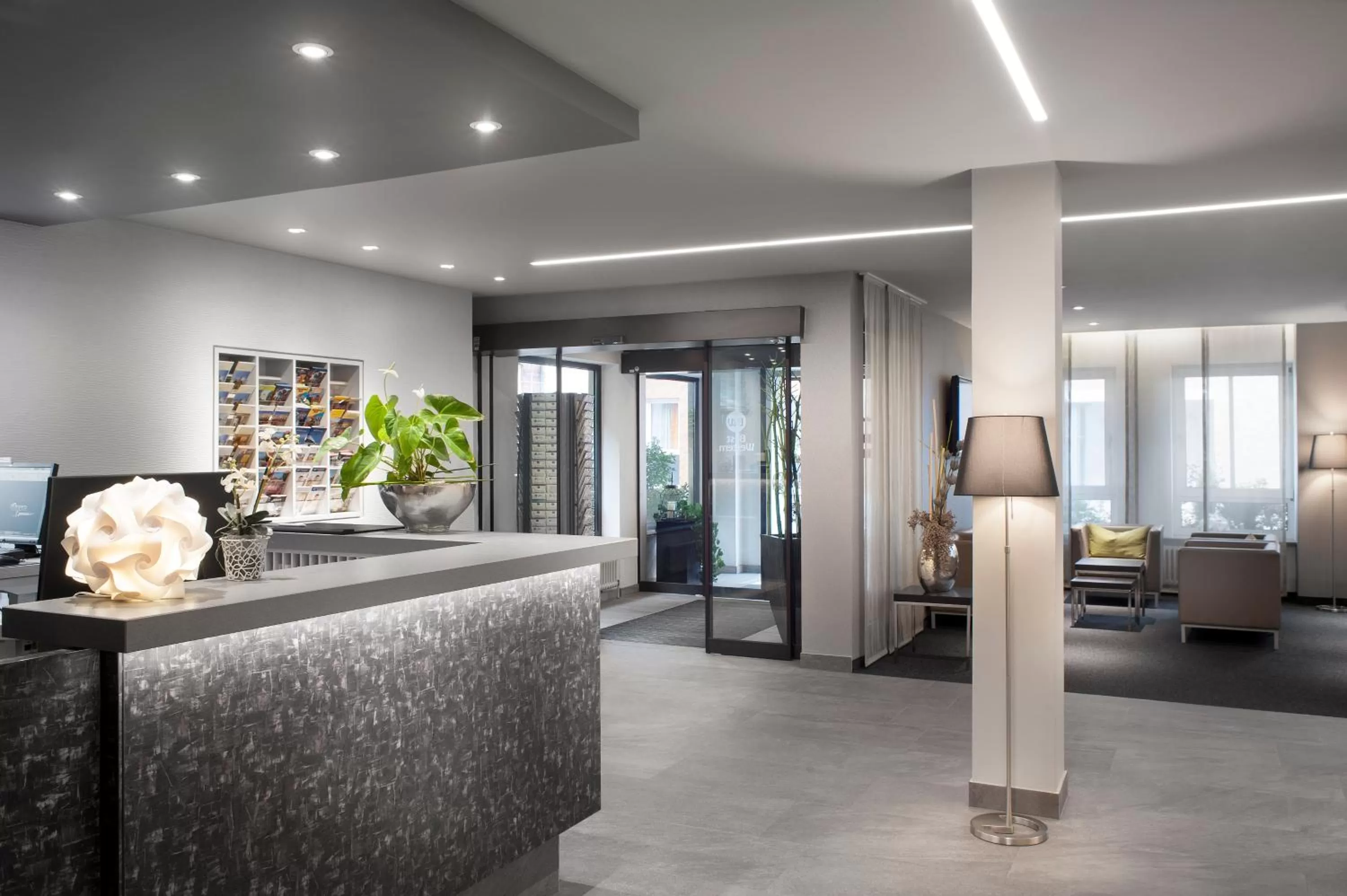 Lobby or reception in Best Western Hotel Favorit