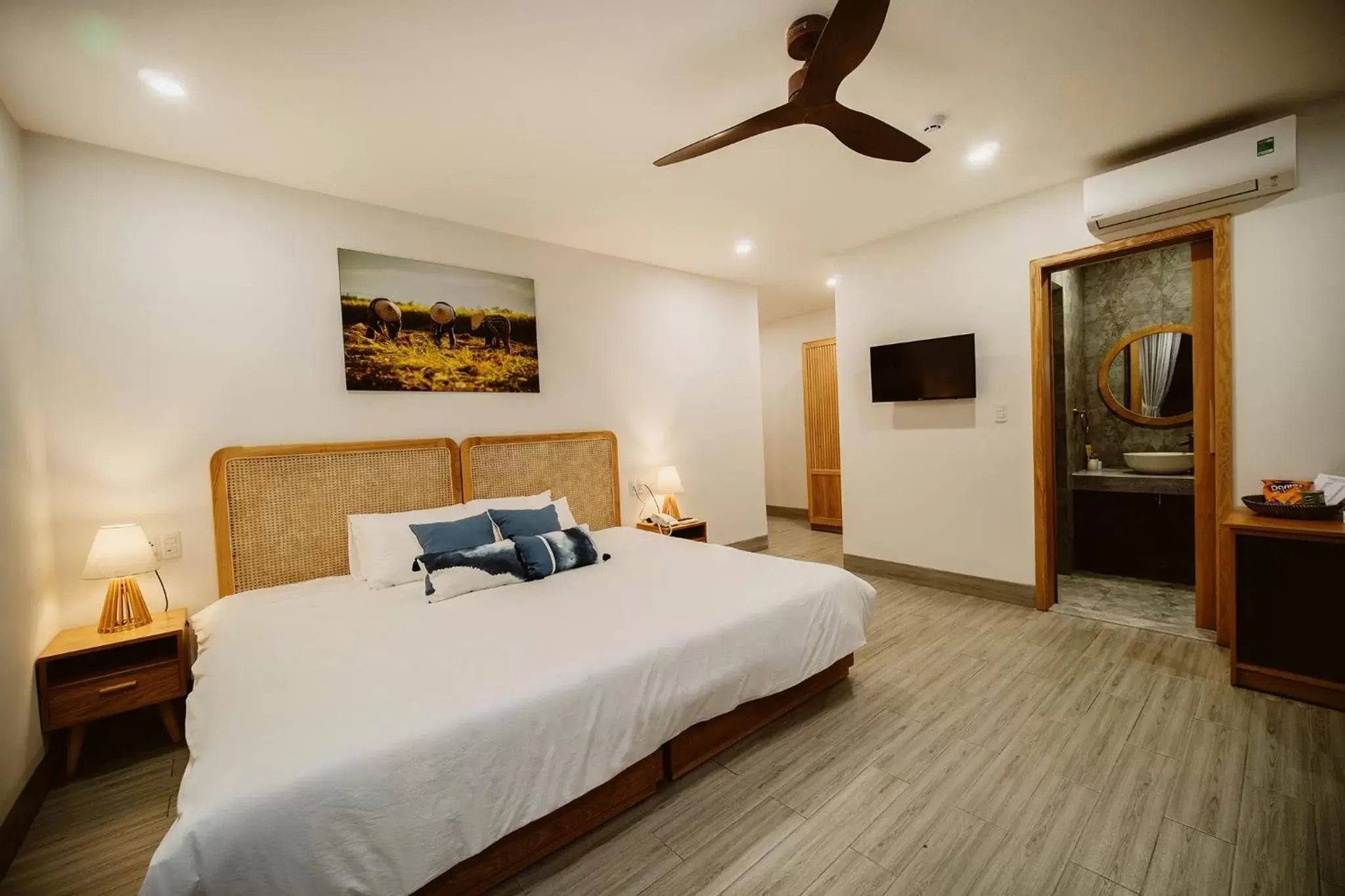 King Room with Garden View in The Watermark Beachside Hotel King Room with Garden View in The Watermark Beachside Hotel