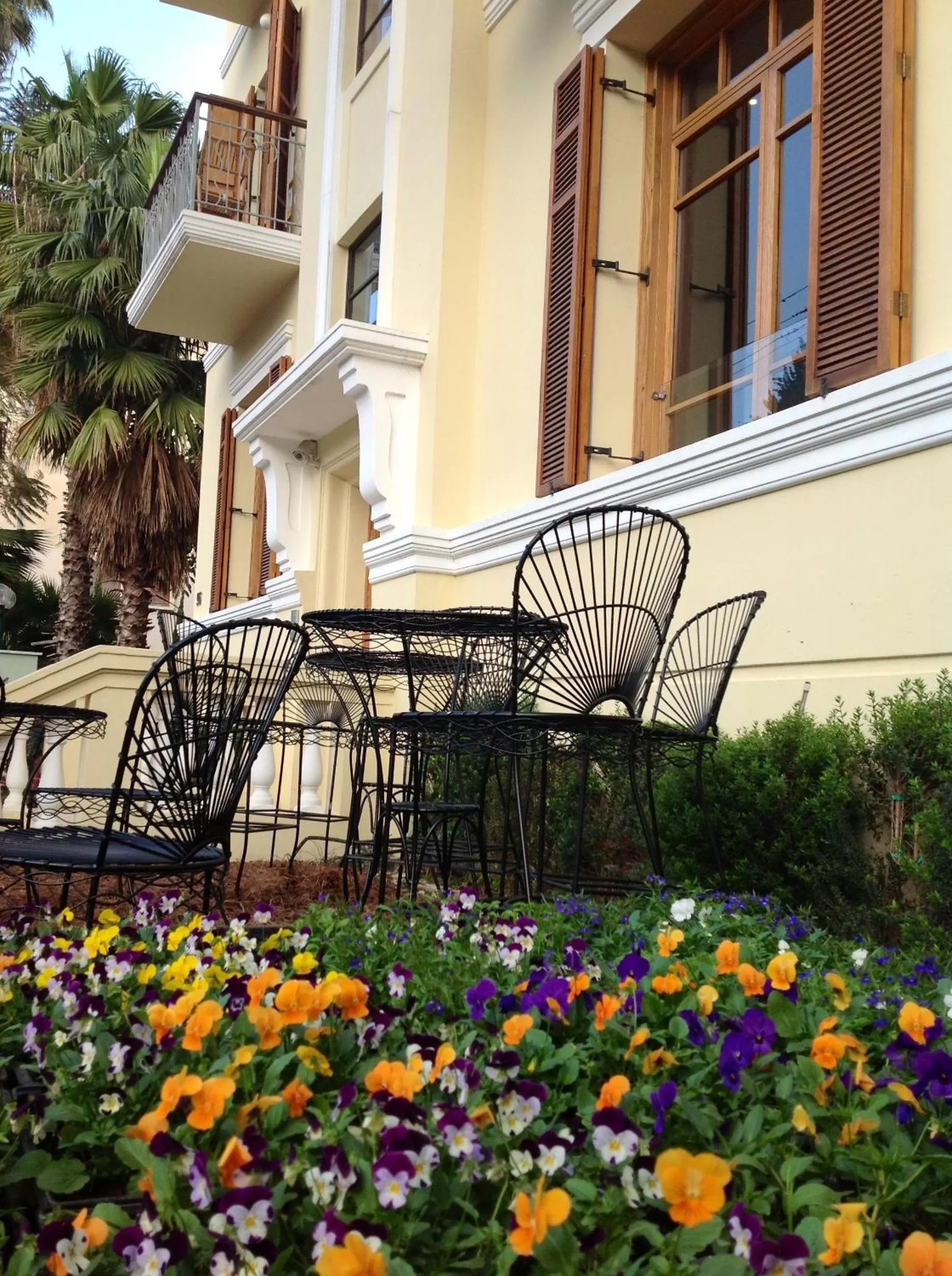 Garden in The Rothschild Hotel - Tel Aviv's Finest