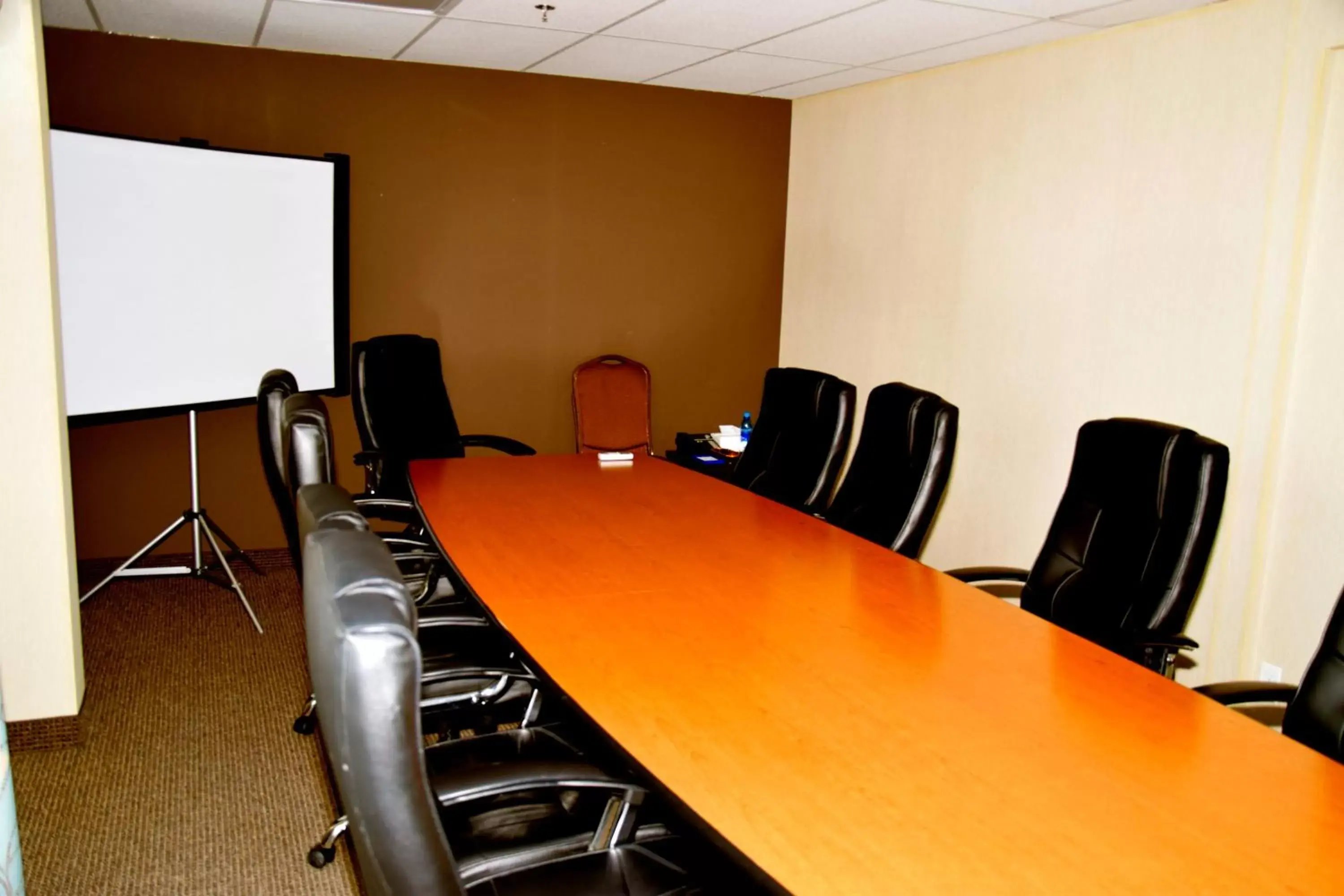 Meeting/conference room in Coast Lethbridge Hotel & Conference Centre