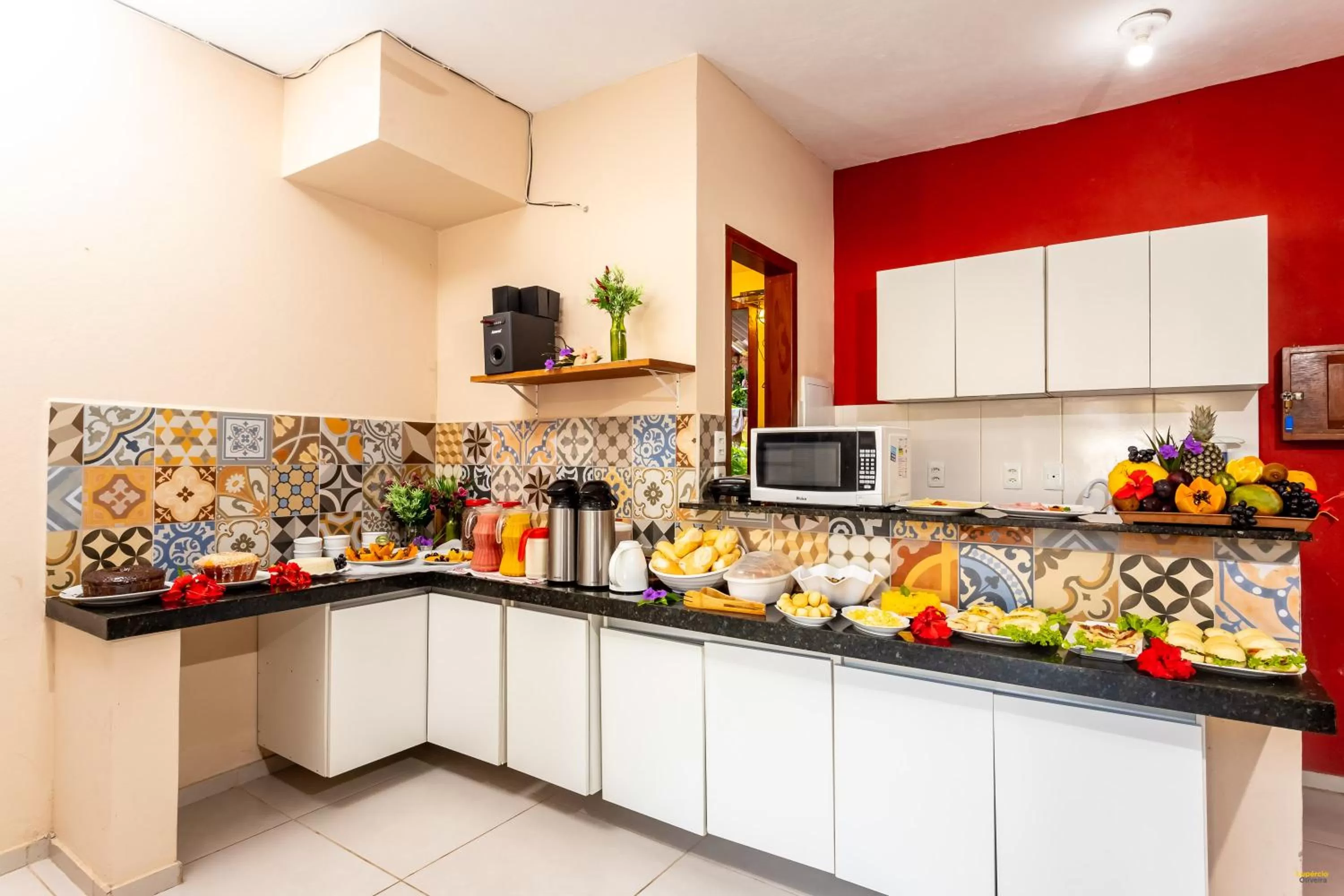 Continental breakfast in i9 Embaú Flats & Suites