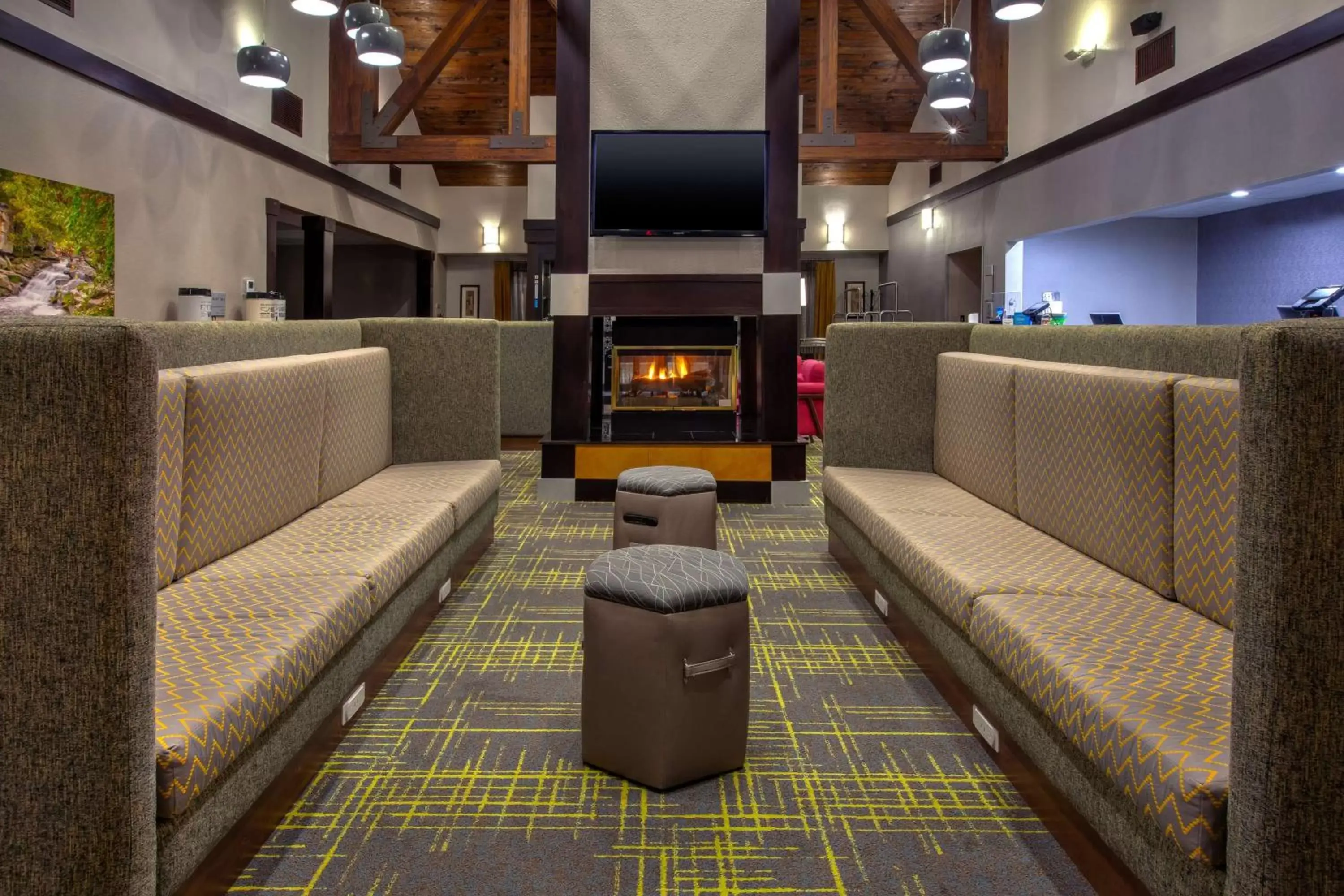 Lobby or reception, Seating Area in Hampton Inn & Suites Cleveland-Airport/Middleburg Heights