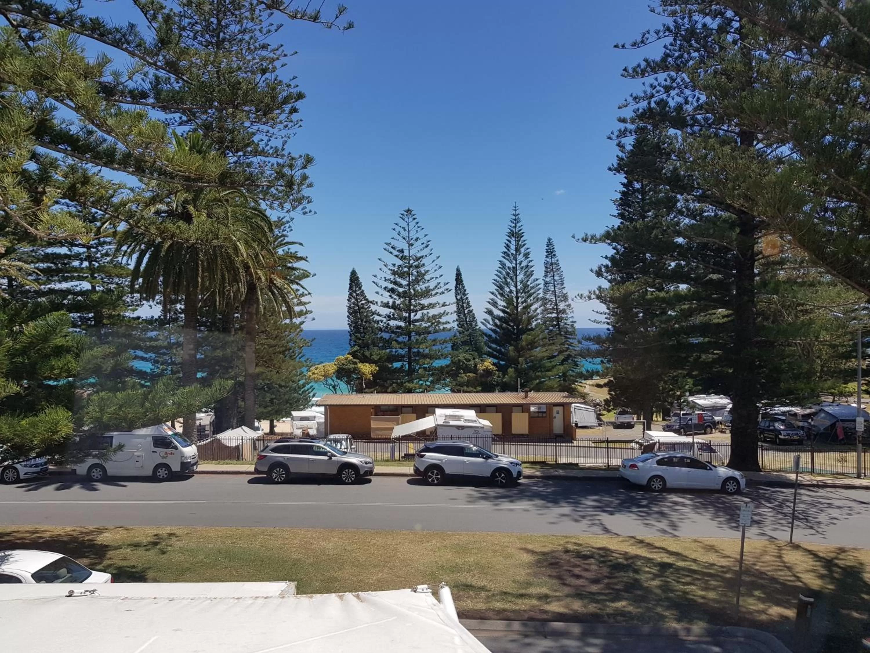 Seabreeze Beach Hotel